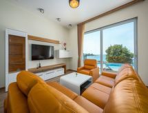 Stijlvol vakantiehuis Cedar in Pula, 50m van zee met privézwembad - thumbnail 2