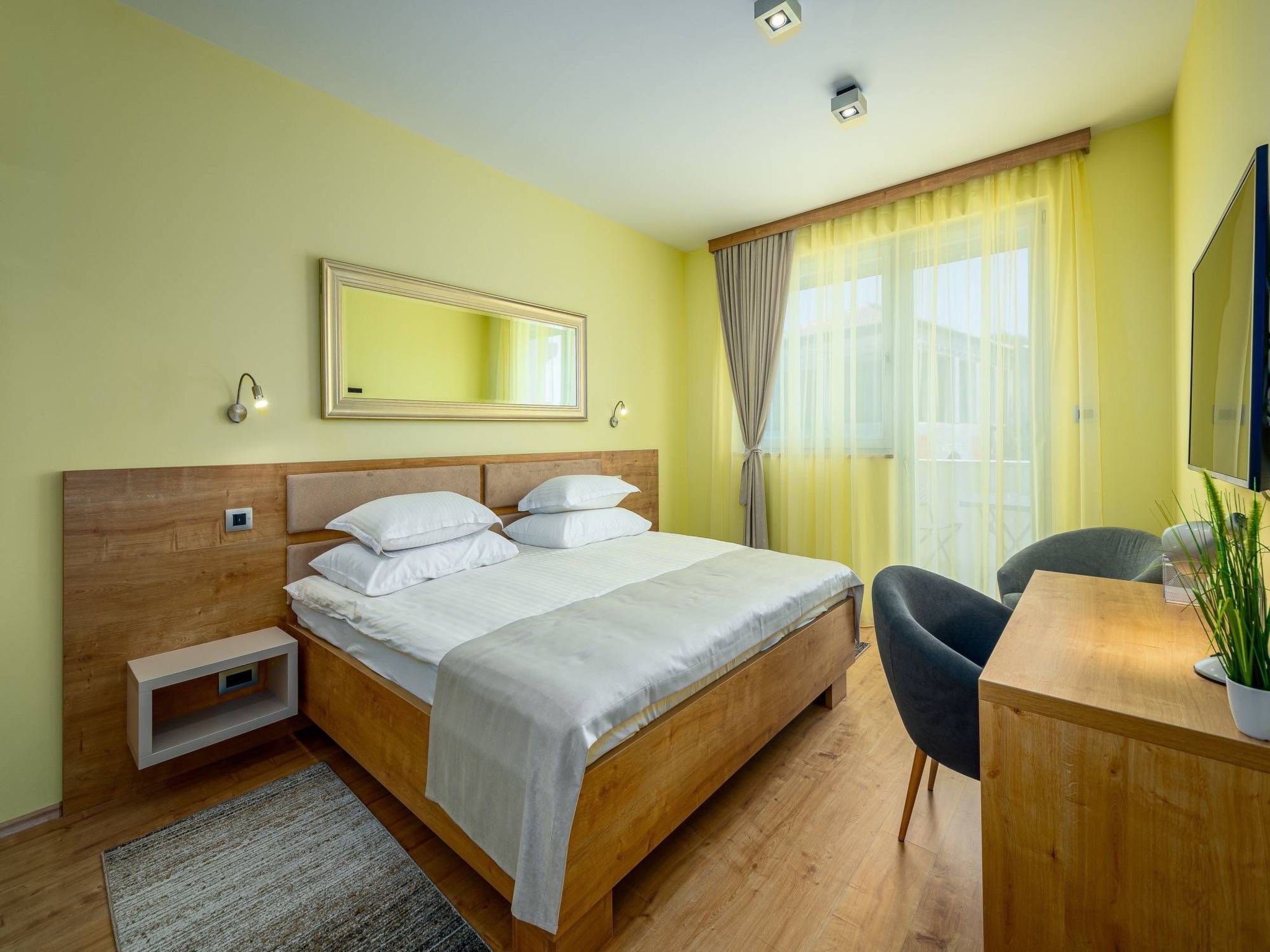 Cedar in Stoja mit großzügigem Garten-Drinnen