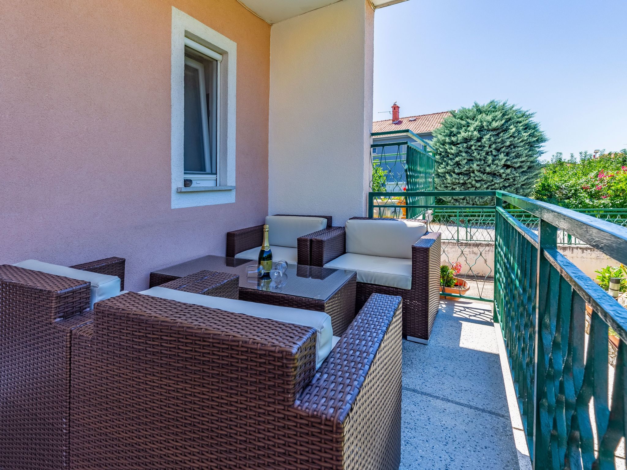 Mit Terrasse-Image-tags.info