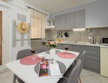 Sfeervol appartement voor 4 in Pula, vlakbij zee en centrum - thumbnail 3