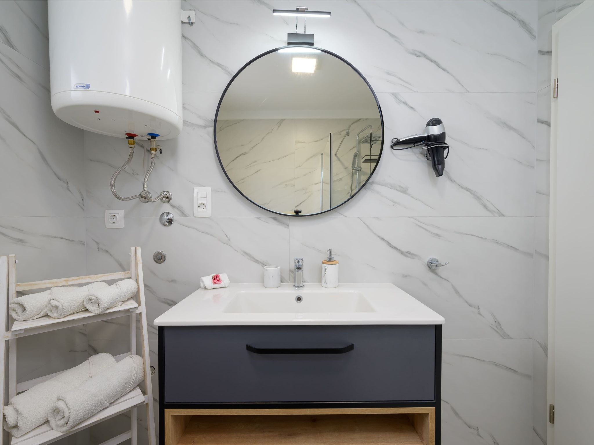 Stilvoll eingerichtete Ferienwohnung 4-Binnen