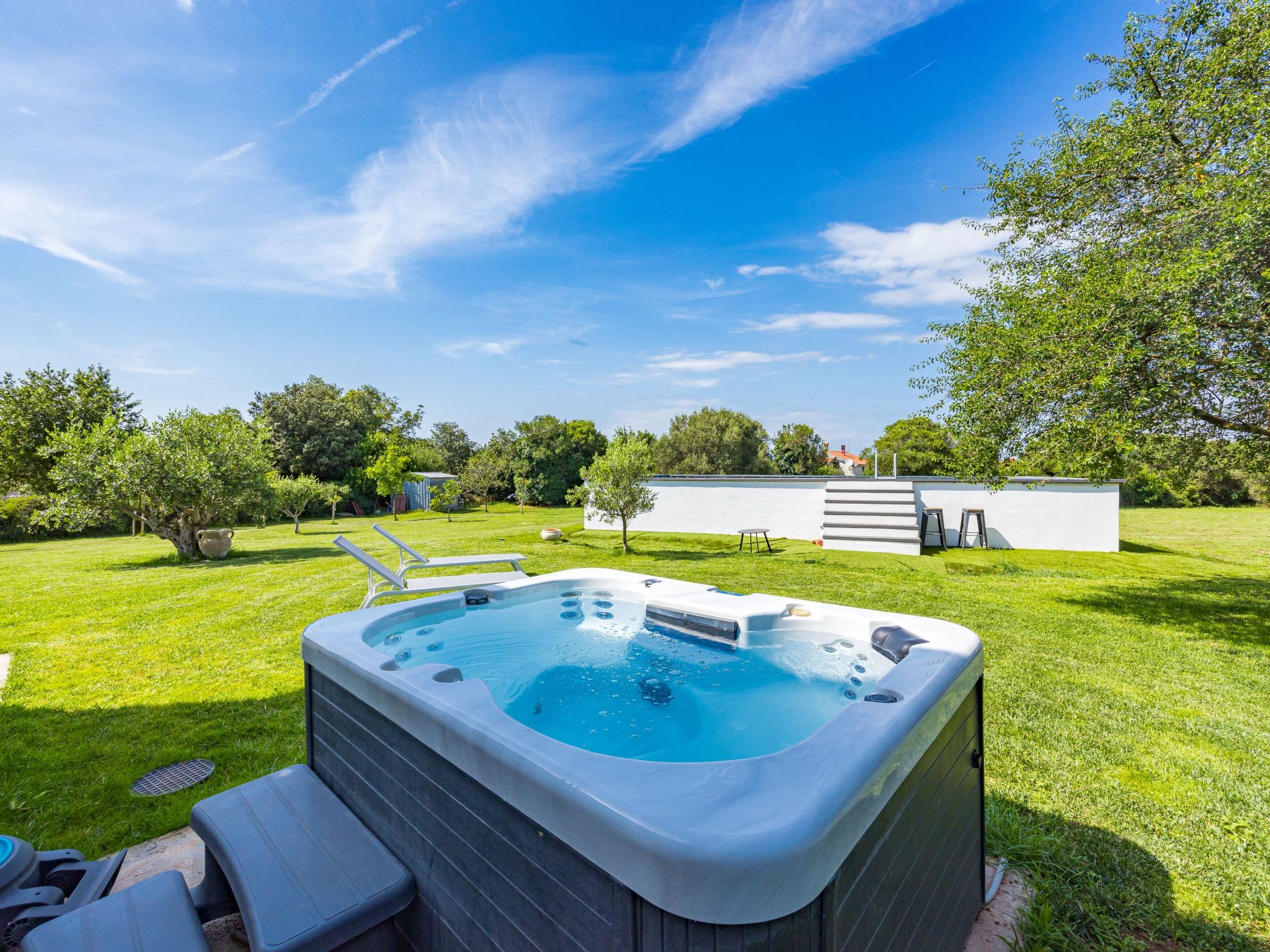 Mit privatem Garten und Terrasse