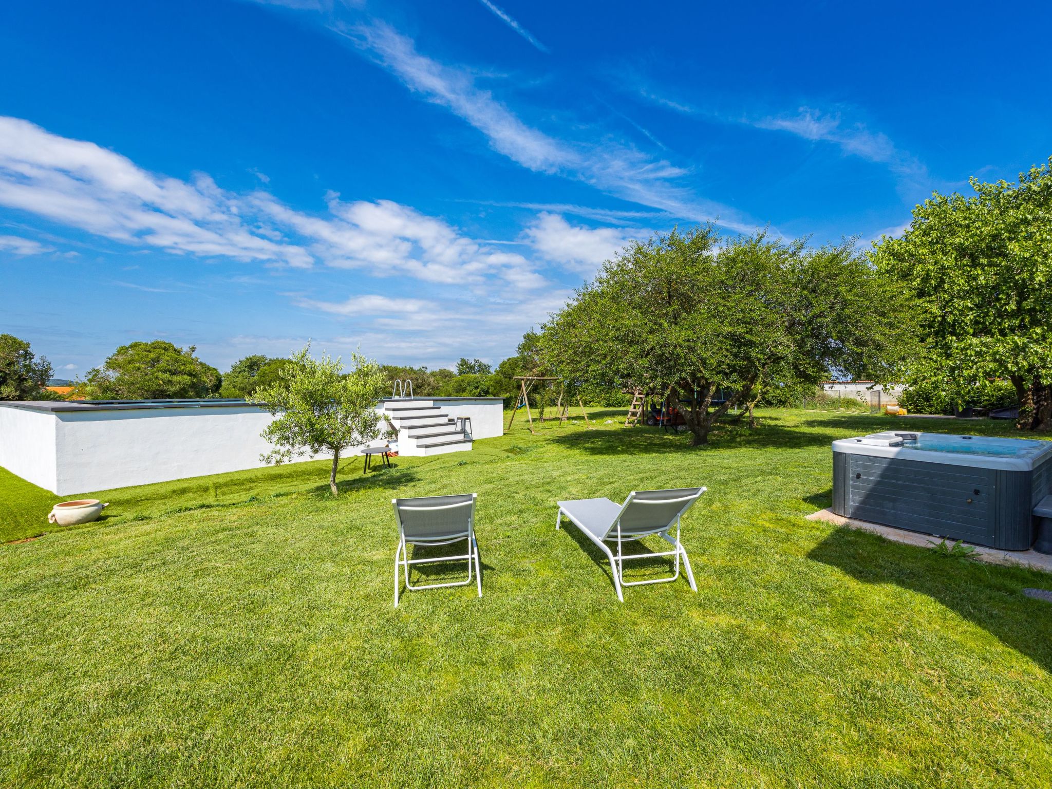 Mit privatem Garten und Terrasse-Image-tags.info