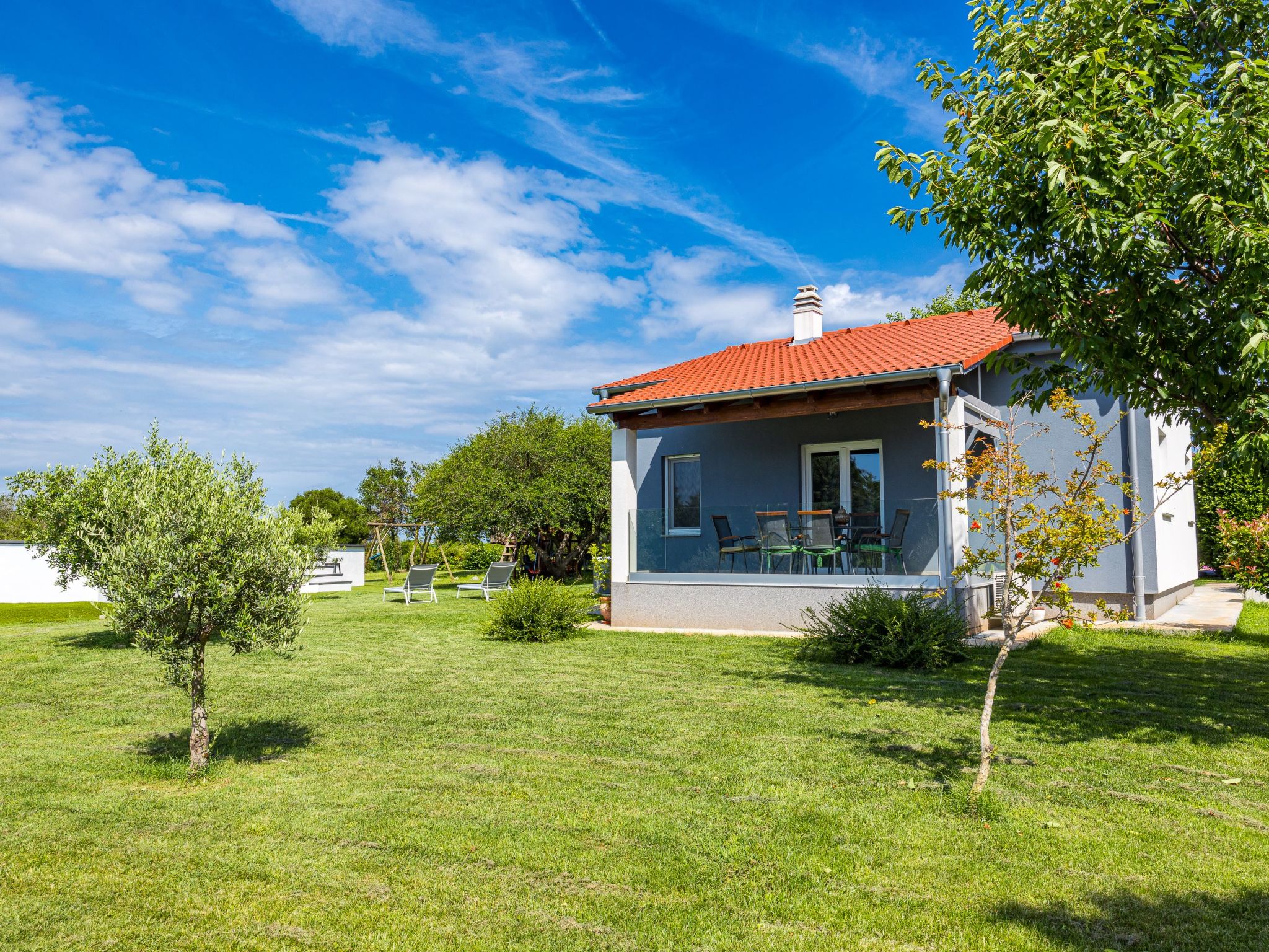 Mit privatem Garten und Terrasse-Image-tags.info