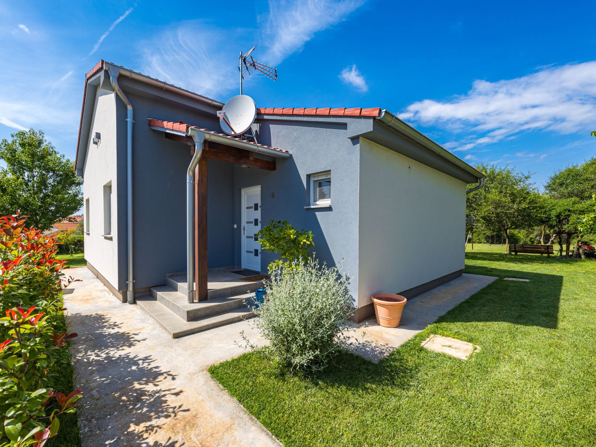 Mit privatem Garten und Terrasse-Image-tags.info