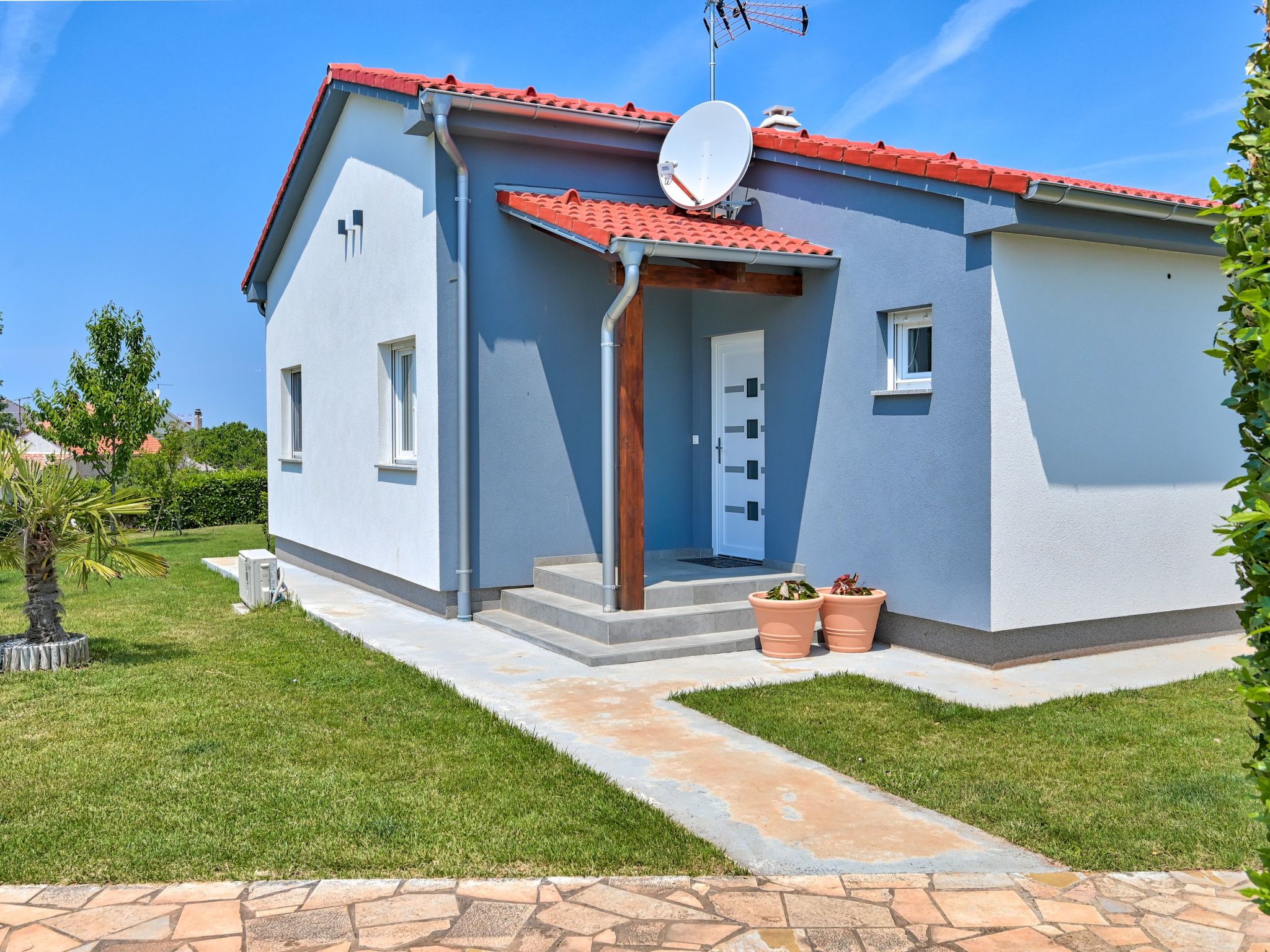 Mit privatem Garten und Terrasse-Image-tags.info