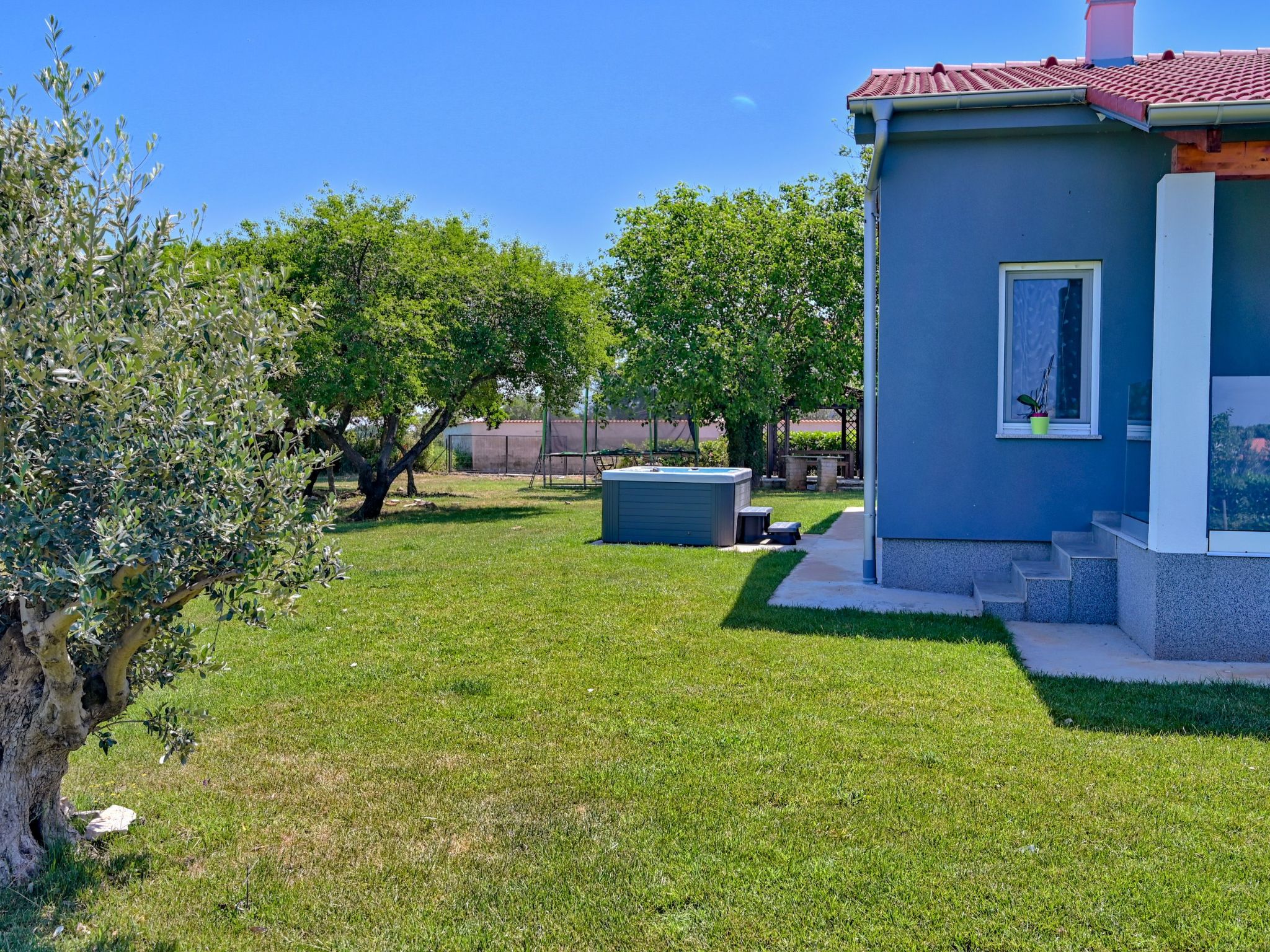 Mit privatem Garten und Terrasse-Image-tags.info