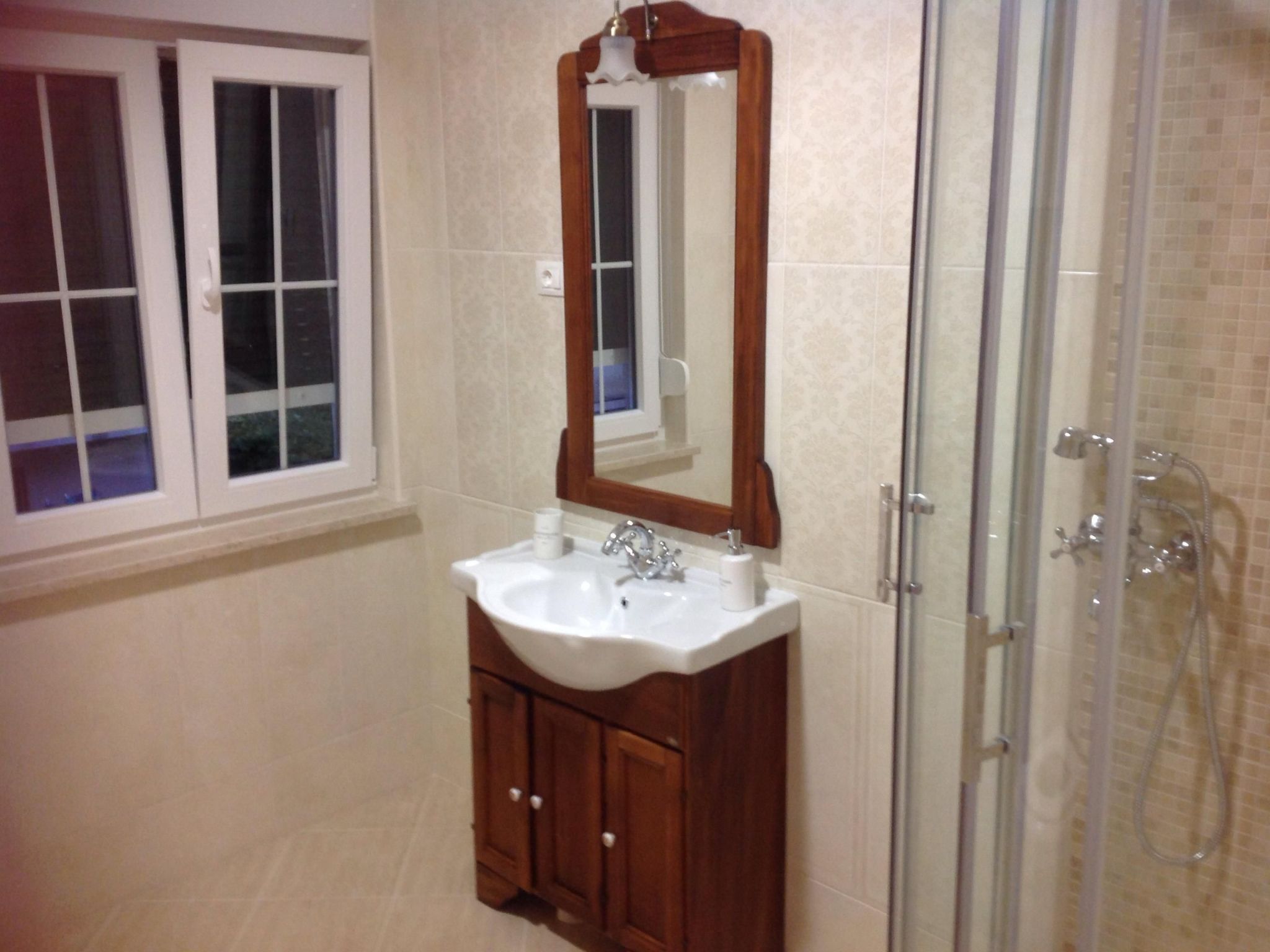 Gemütliche Wohnung in Stoja mit Möbliertem Balkon