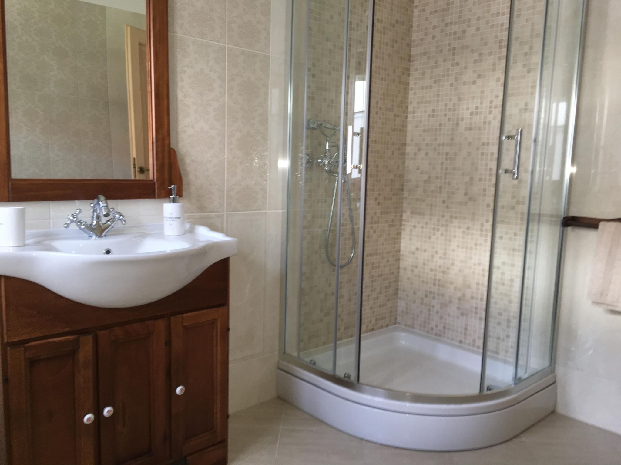 Photo of Gemütliche Wohnung in Stoja mit Möbliertem Balkon