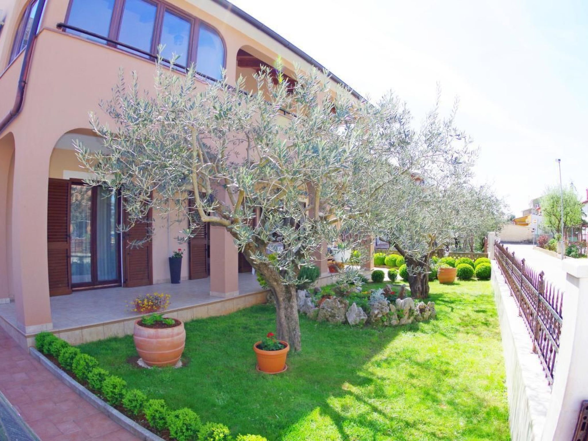 Photo of in Pula mit Grill, Garten und Terrasse