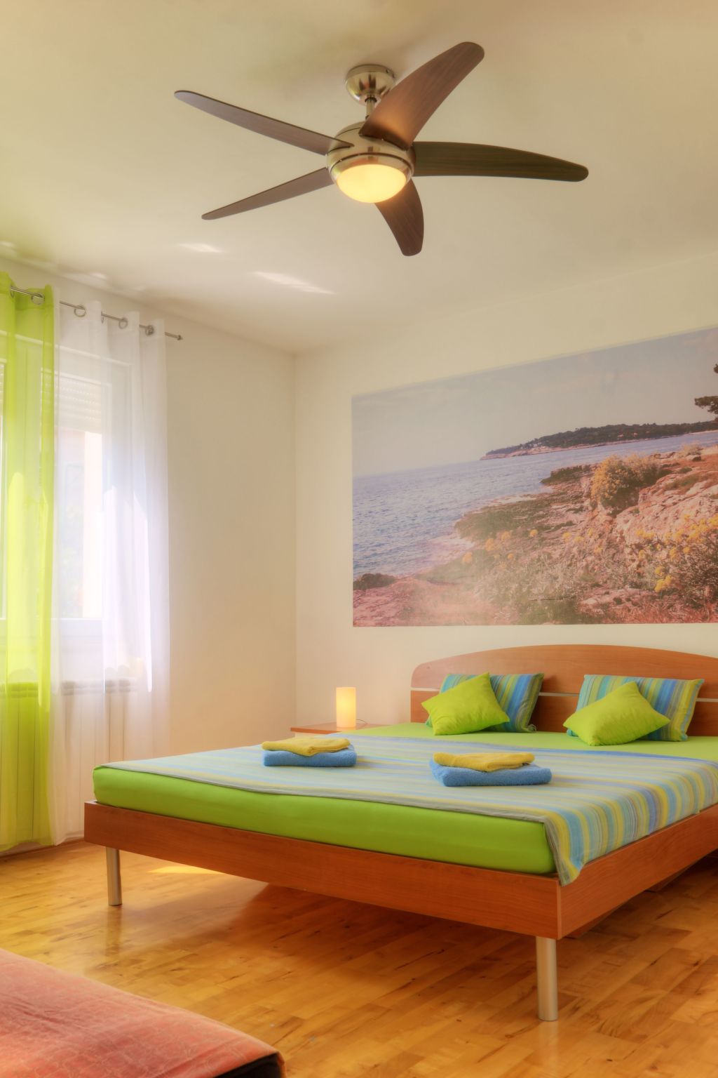 Erdgeschoss mit Schwimmbad-Image-tags.info