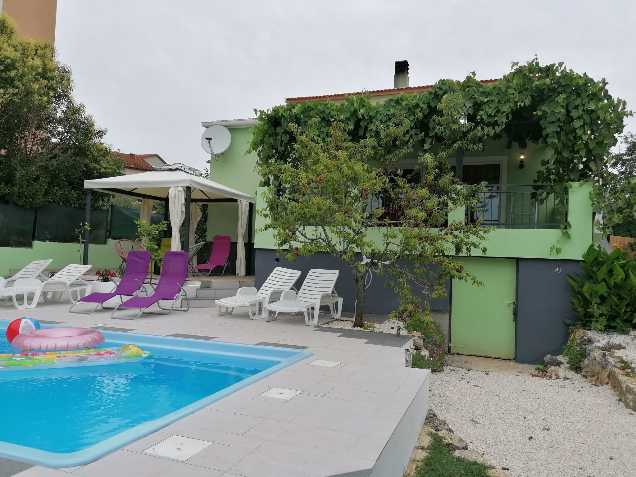 Photo of Erdgeschoss mit Schwimmbad