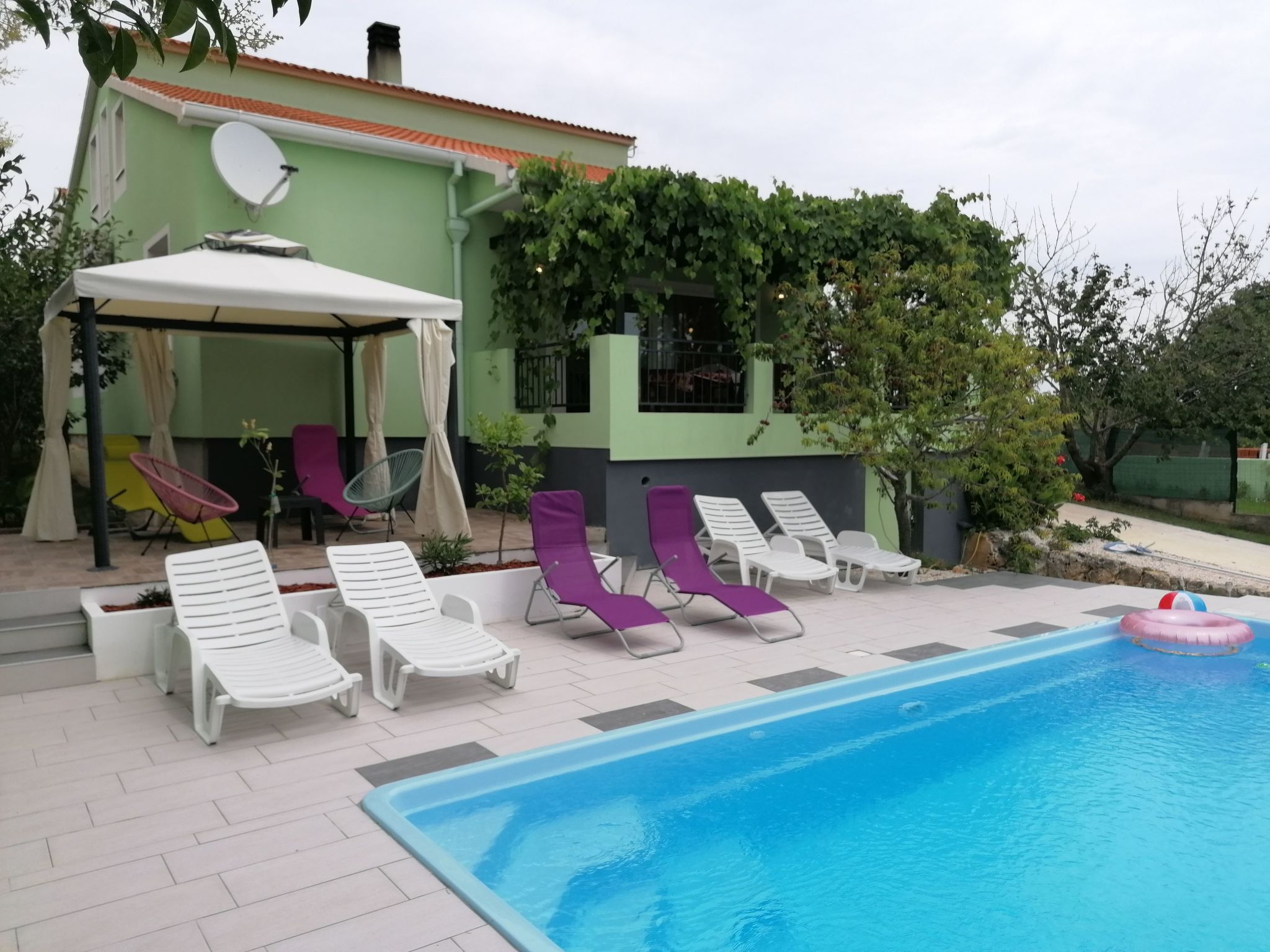 Photo of Erdgeschoss mit Schwimmbad