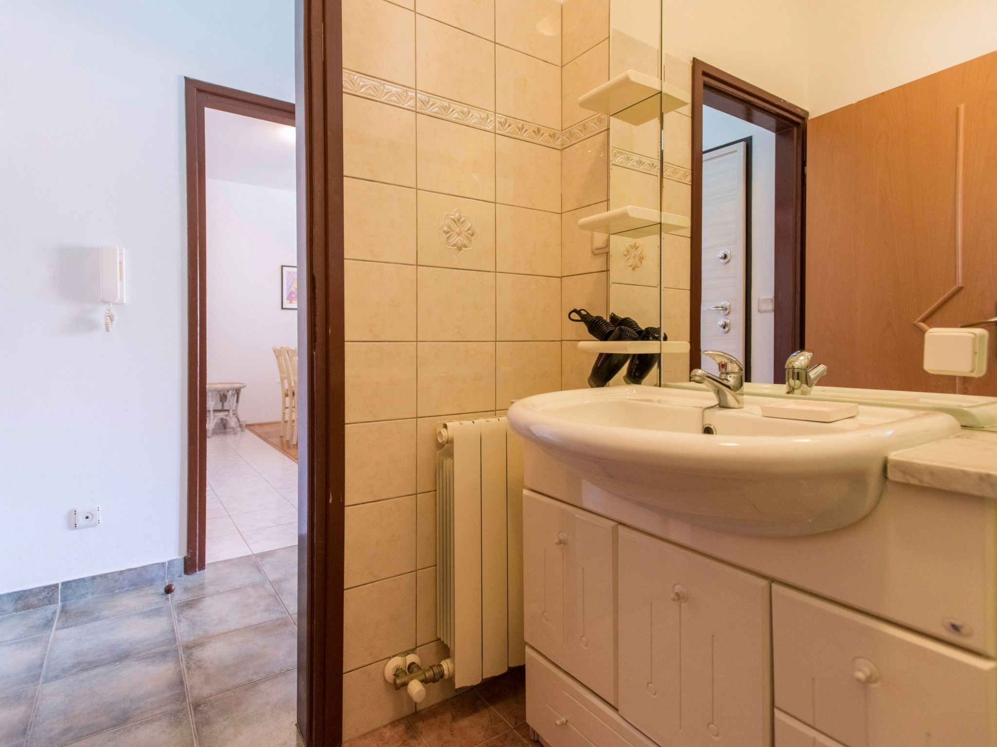 Photo of für 4 Personen  + 1 Kind ca. 45 m&sup2; in Pula, Istrien (Pula und Umgebung)