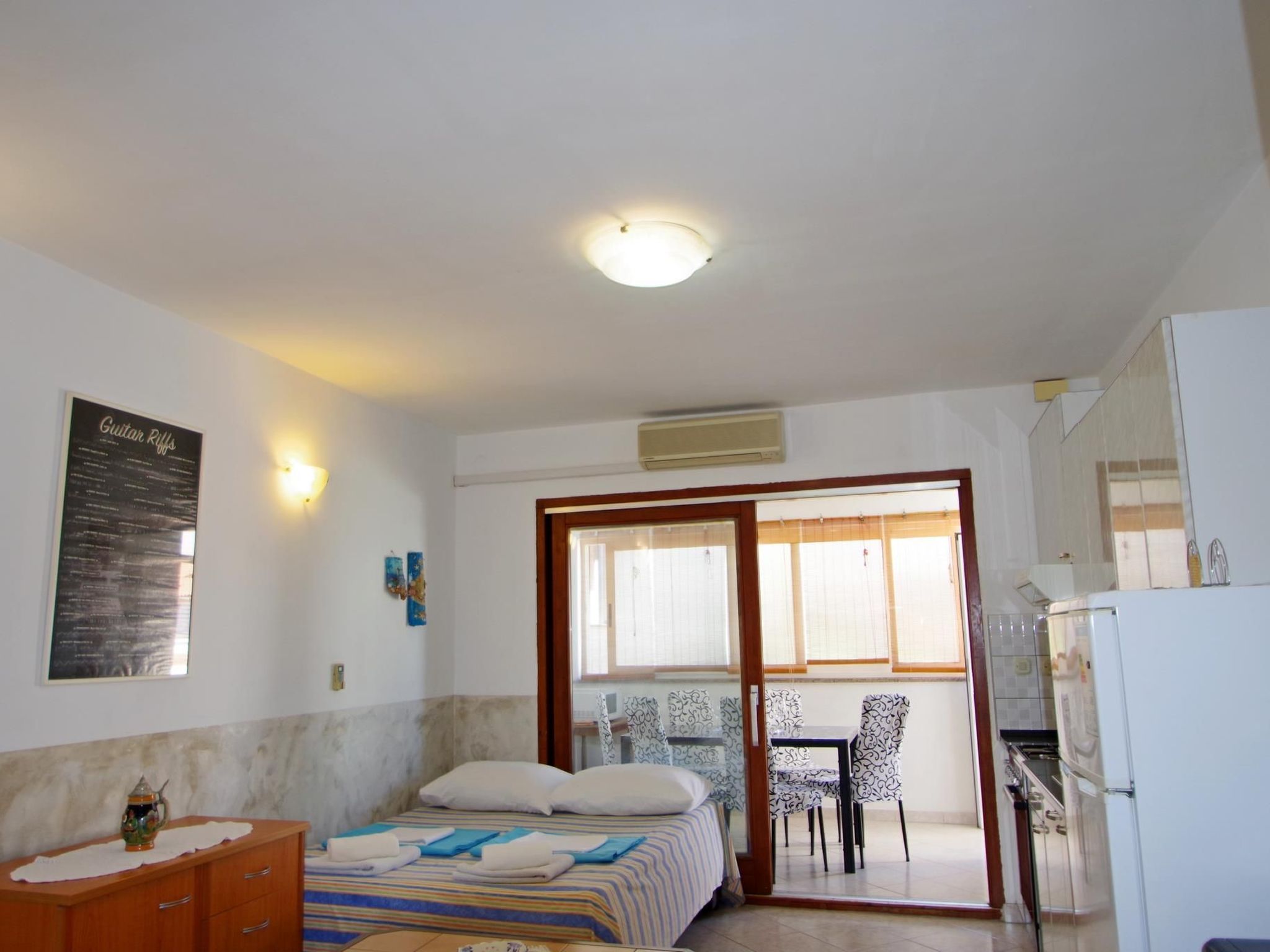 "Rose" mit Terrasse-Binnen