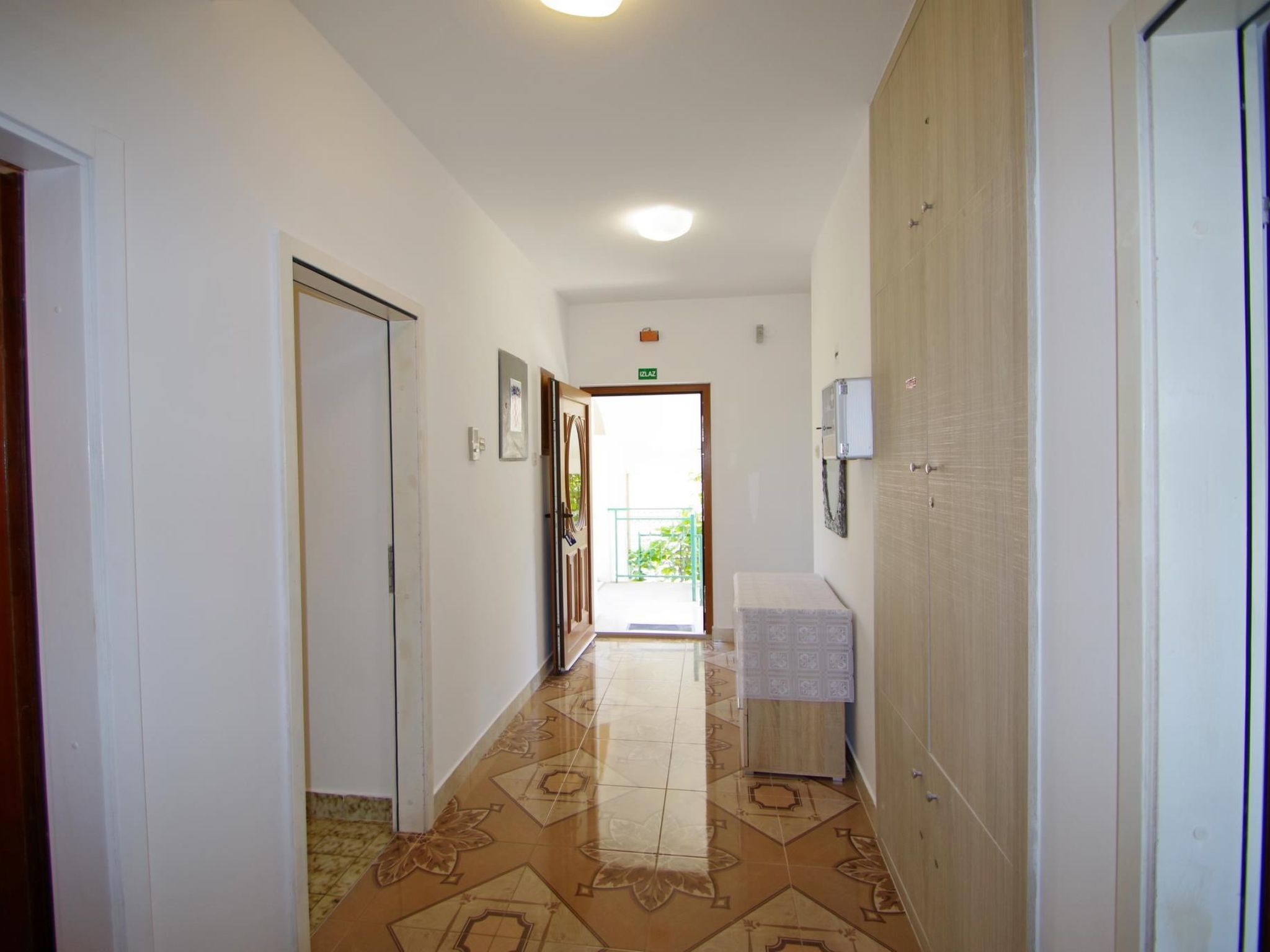 "Gortanova" mit privatem Balkon-Image-tags.info