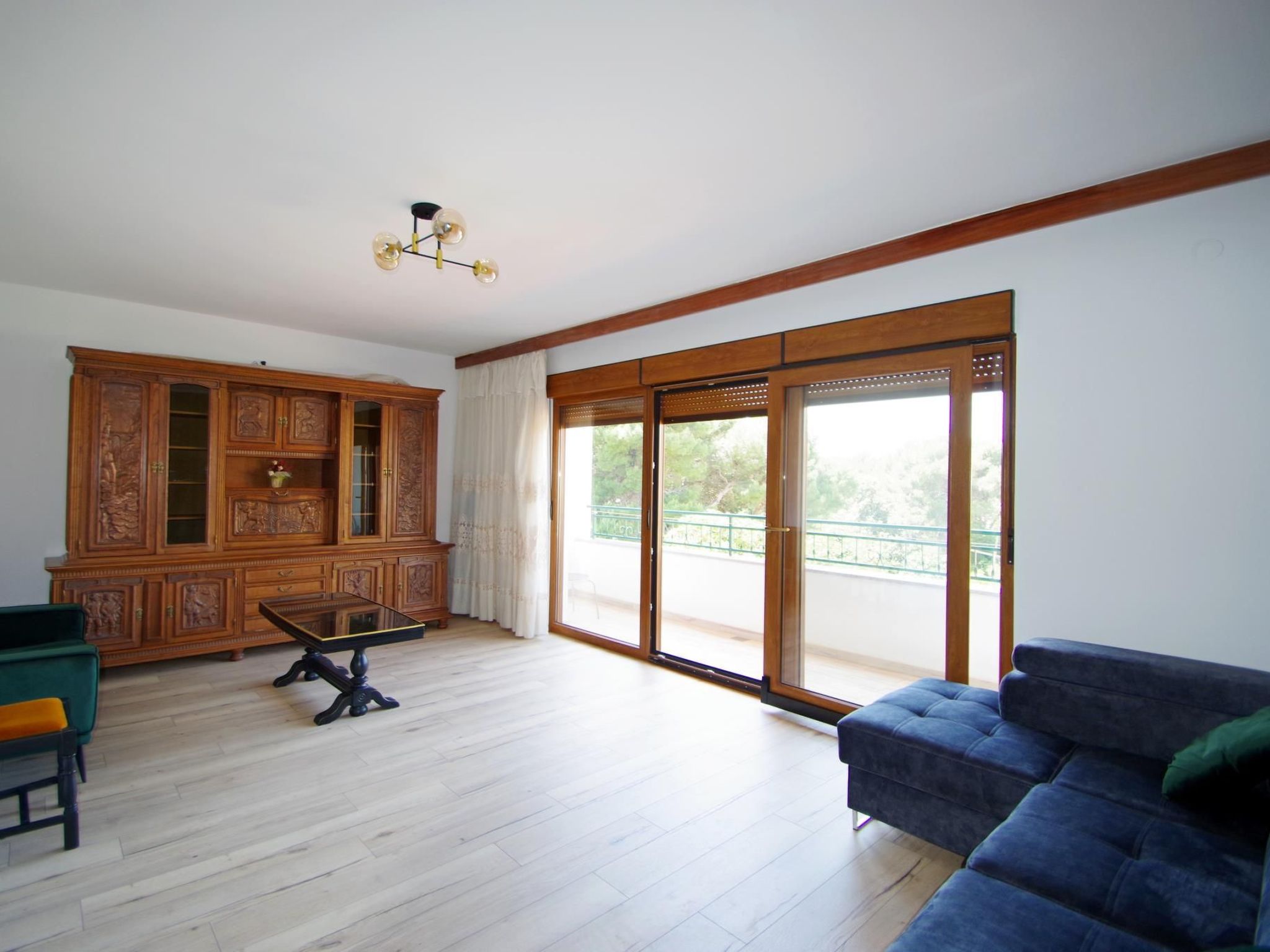 "Gortanova" mit privatem Balkon-Dedans