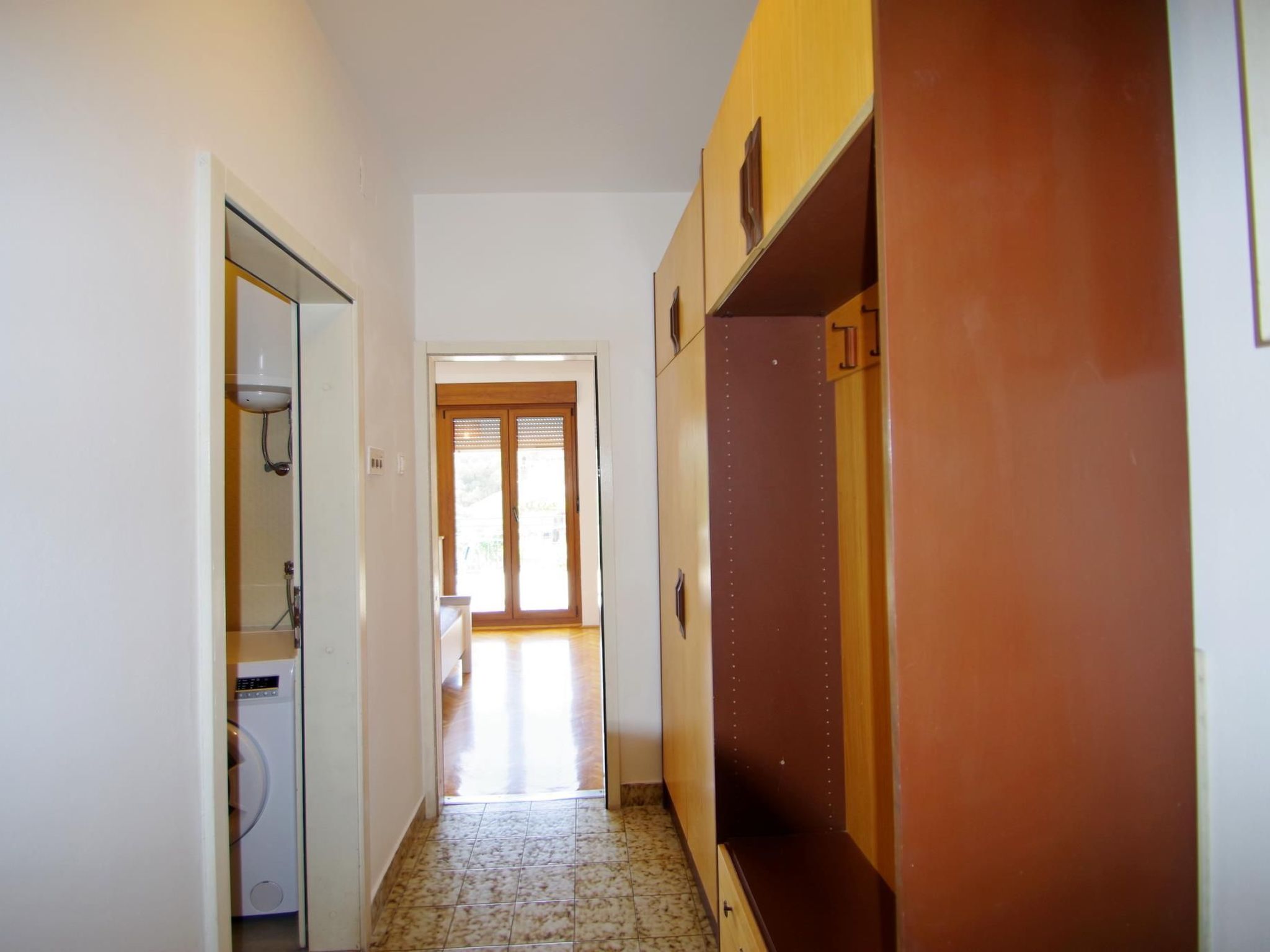 "Gortanova" mit privatem Balkon-Image-tags.info