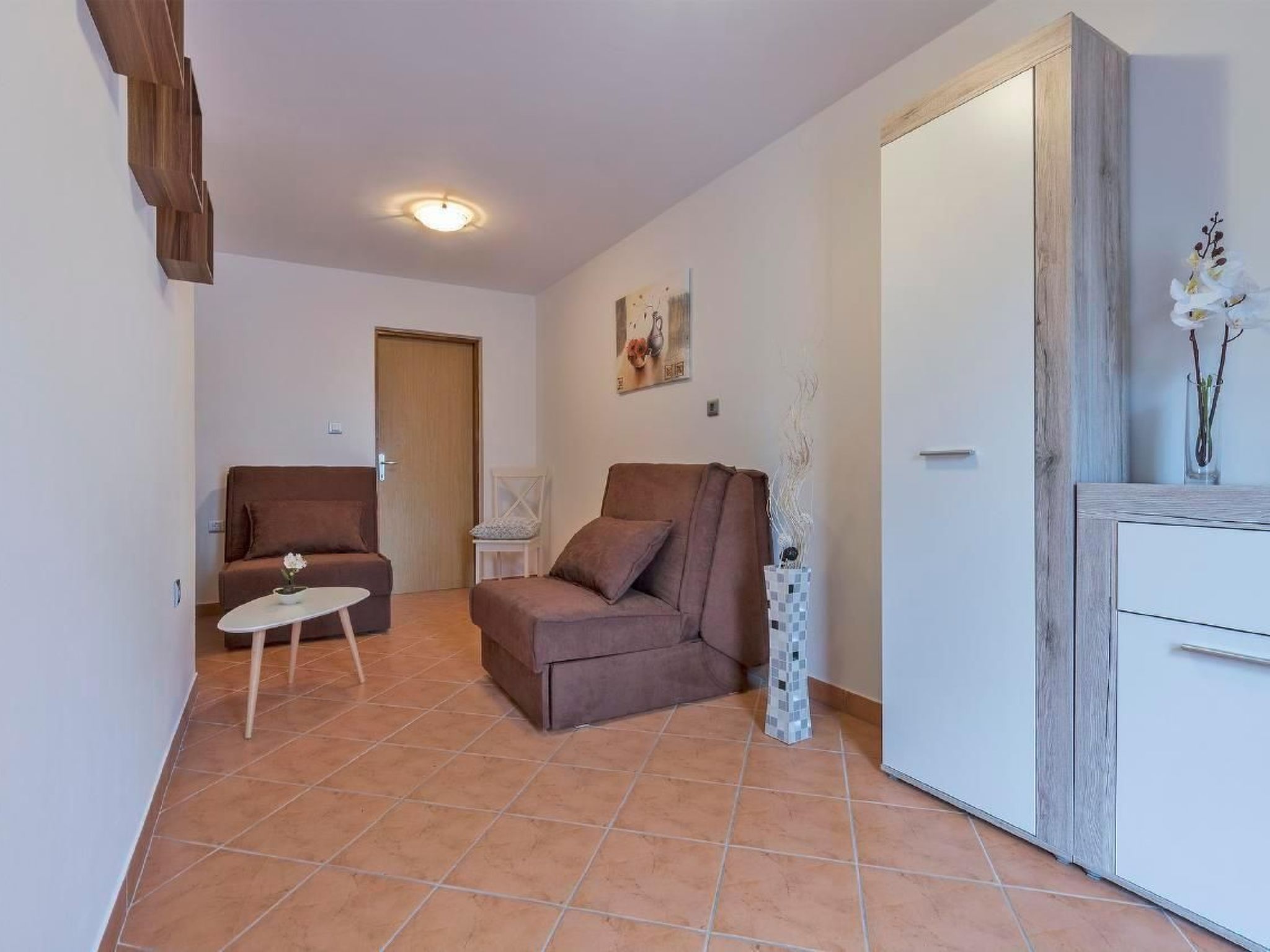 "Denis" mit Terrasse-Dedans