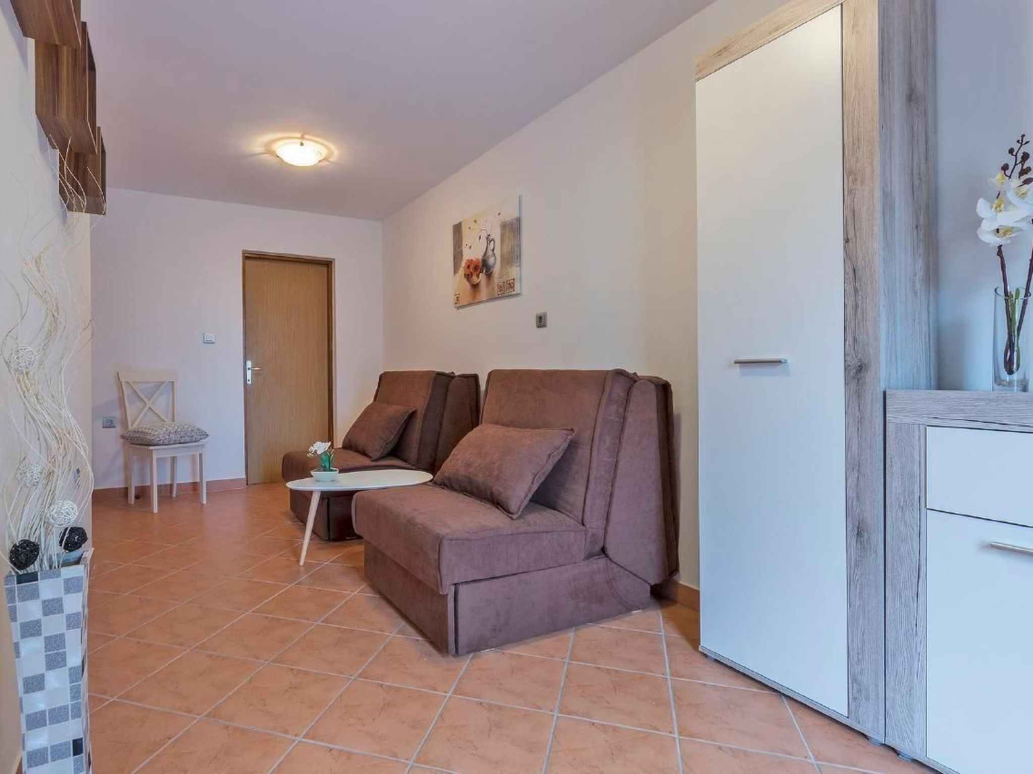 "Denis" mit Terrasse-Dedans