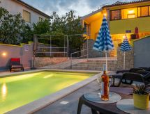 Sunce: Luxe villa met privézwembad op 5,5 km van zee in Istrië - thumbnail 3