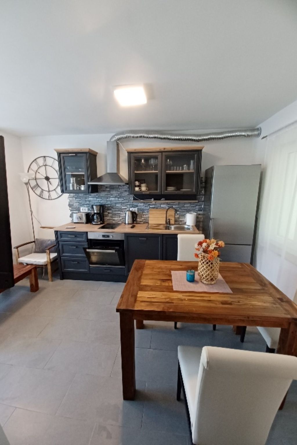 Höhlenmensch 2-Inside