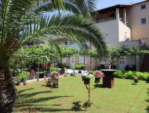 Gemütliche Wohnung mit Gartenblick
