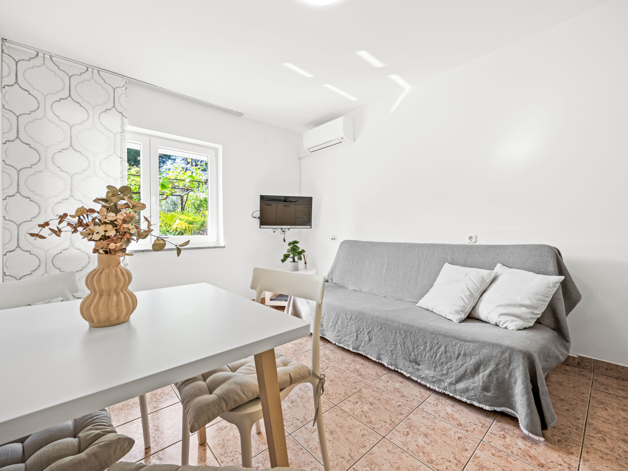 Gemütliche Wohnung mit Gartenblick - Binnen