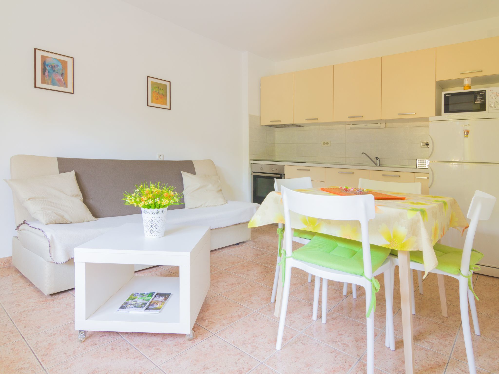 Gemütliche Wohnung mit Gartenblick