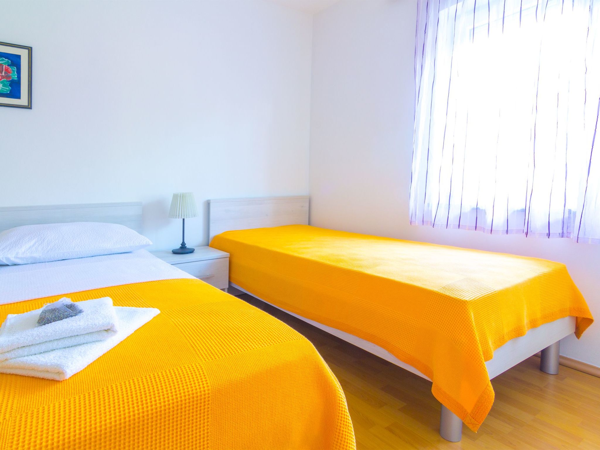 Gemütliche Wohnung mit Gartenblick-Binnen