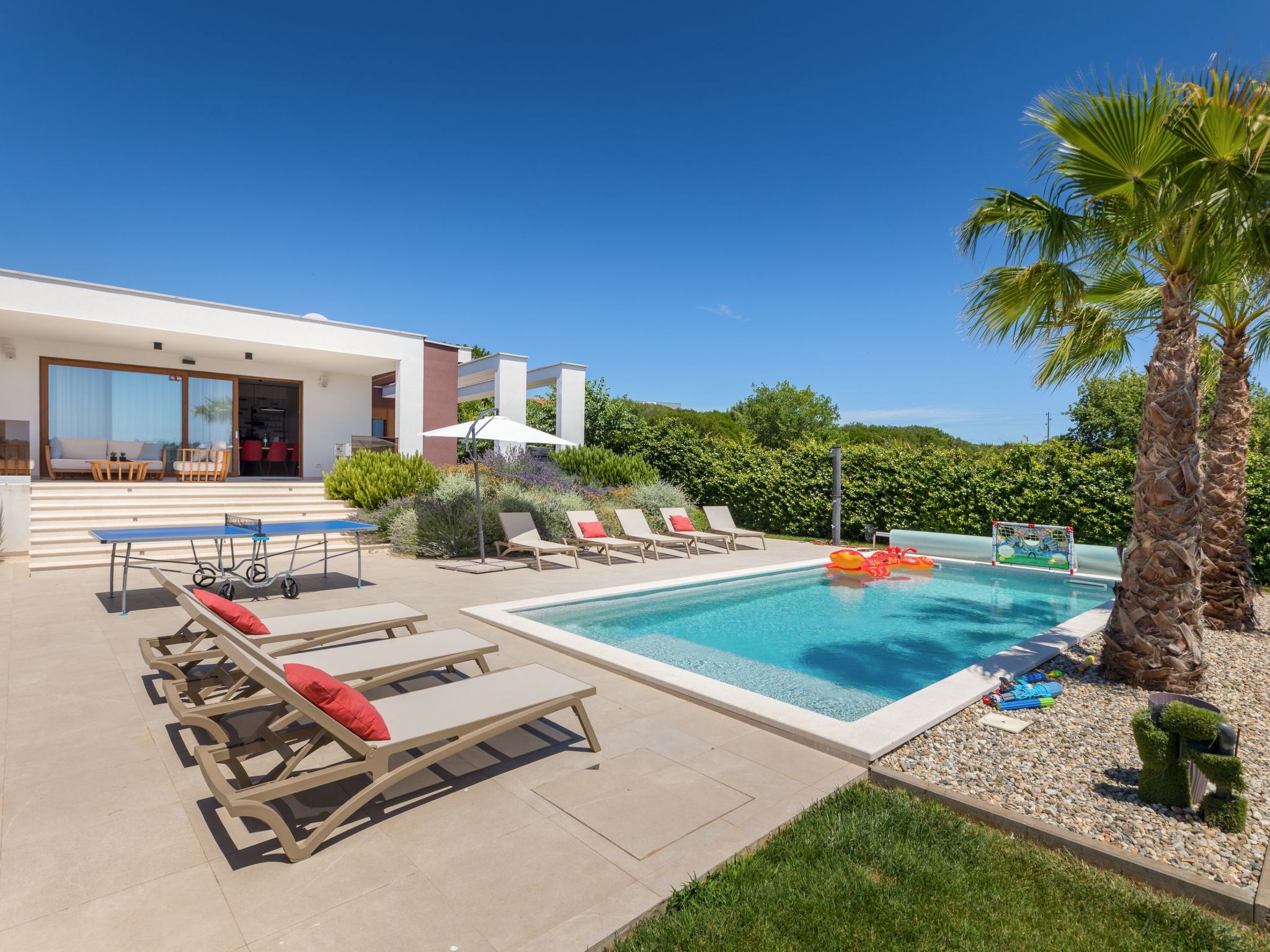 Villa Grofica, beheizter Pool, Taverne, Strandnähe-Inside