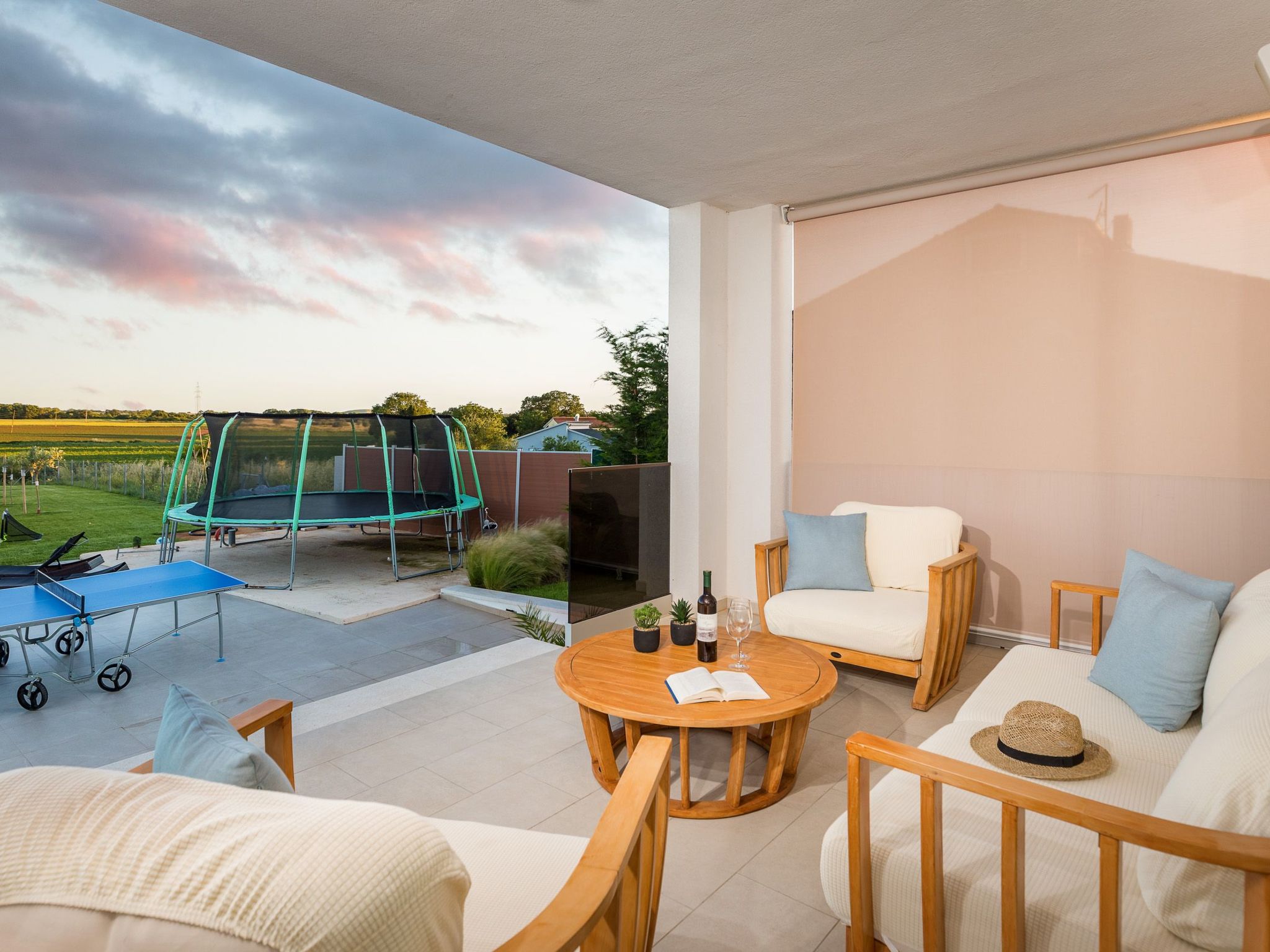 Villa Grofica, beheizter Pool, Taverne, Strandnähe-Inside