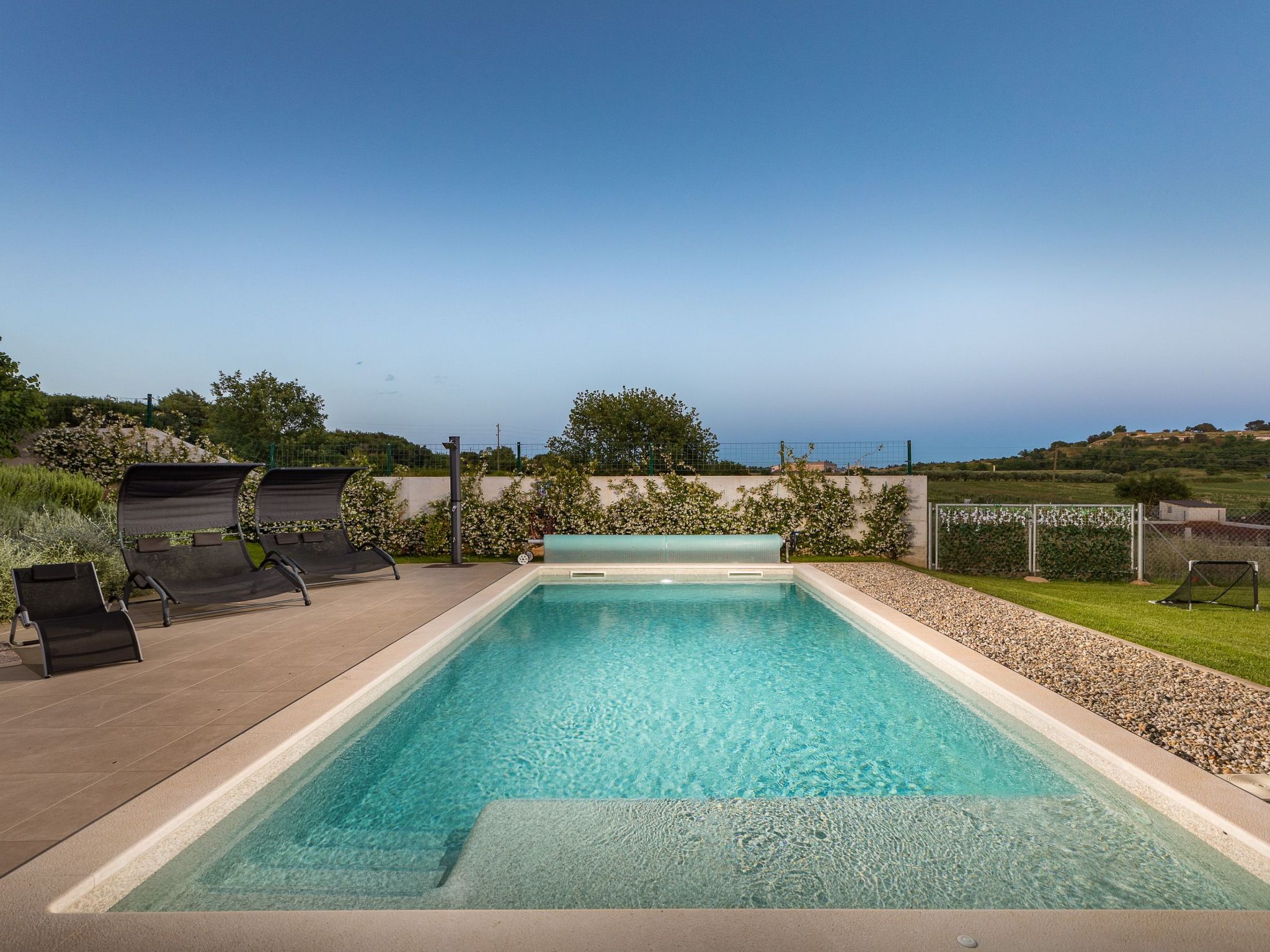Villa Grofica, beheizter Pool, Taverne, Strandnähe-Inside