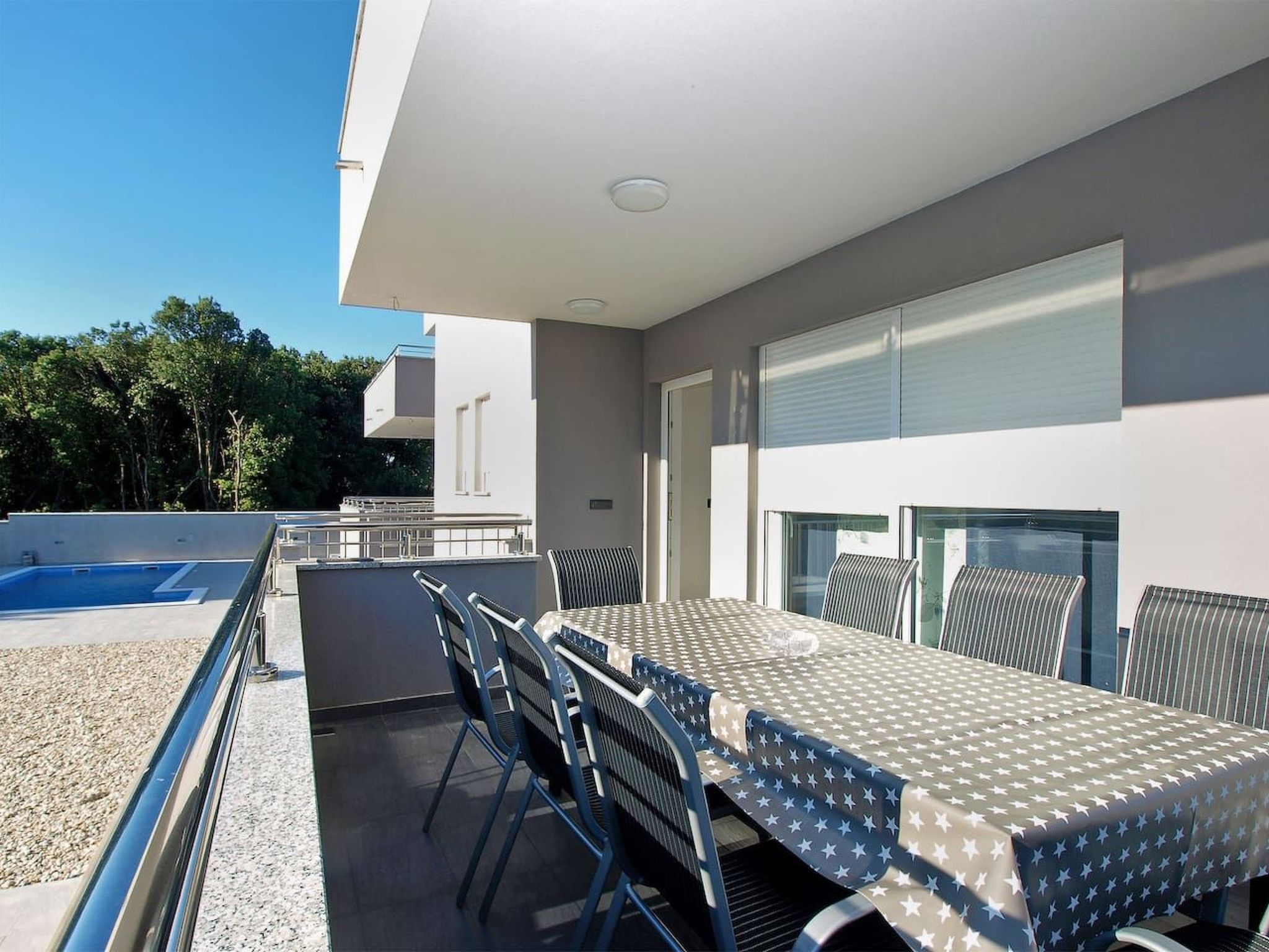 Ferienvilla mit privatem Pool-Binnen