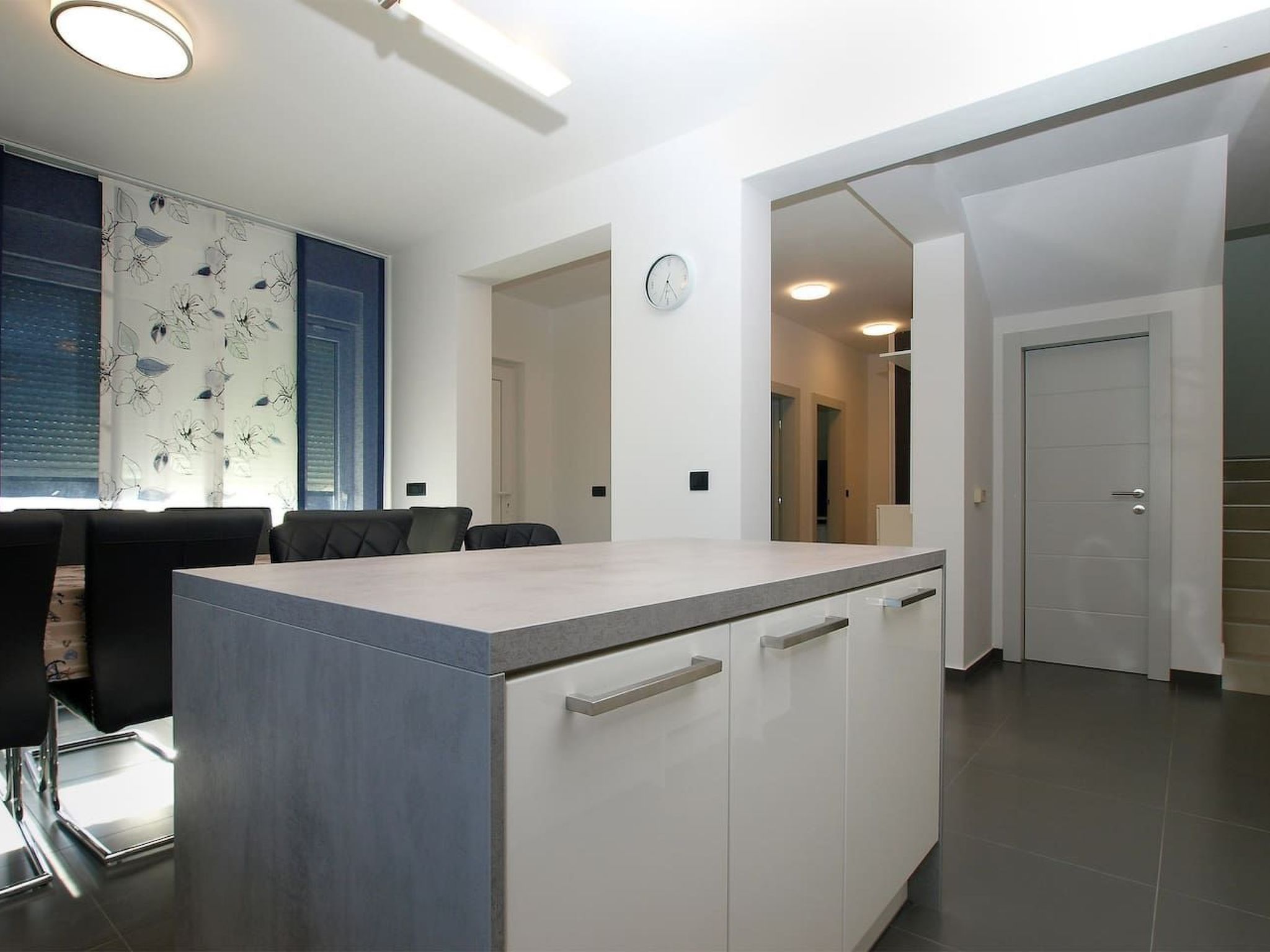 Ferienvilla mit privatem Pool-Binnen