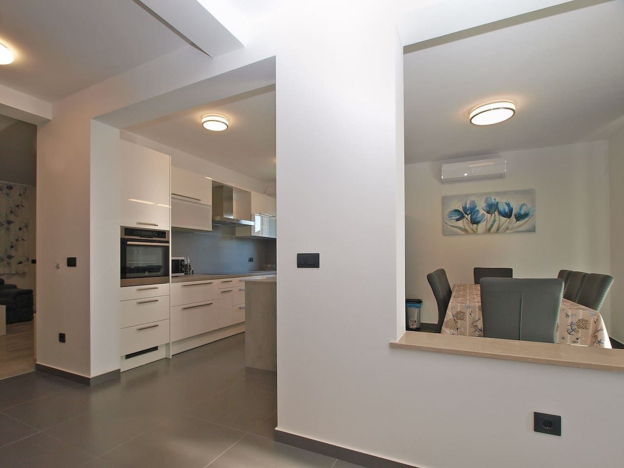 Ferienvilla mit privatem Pool-Binnen