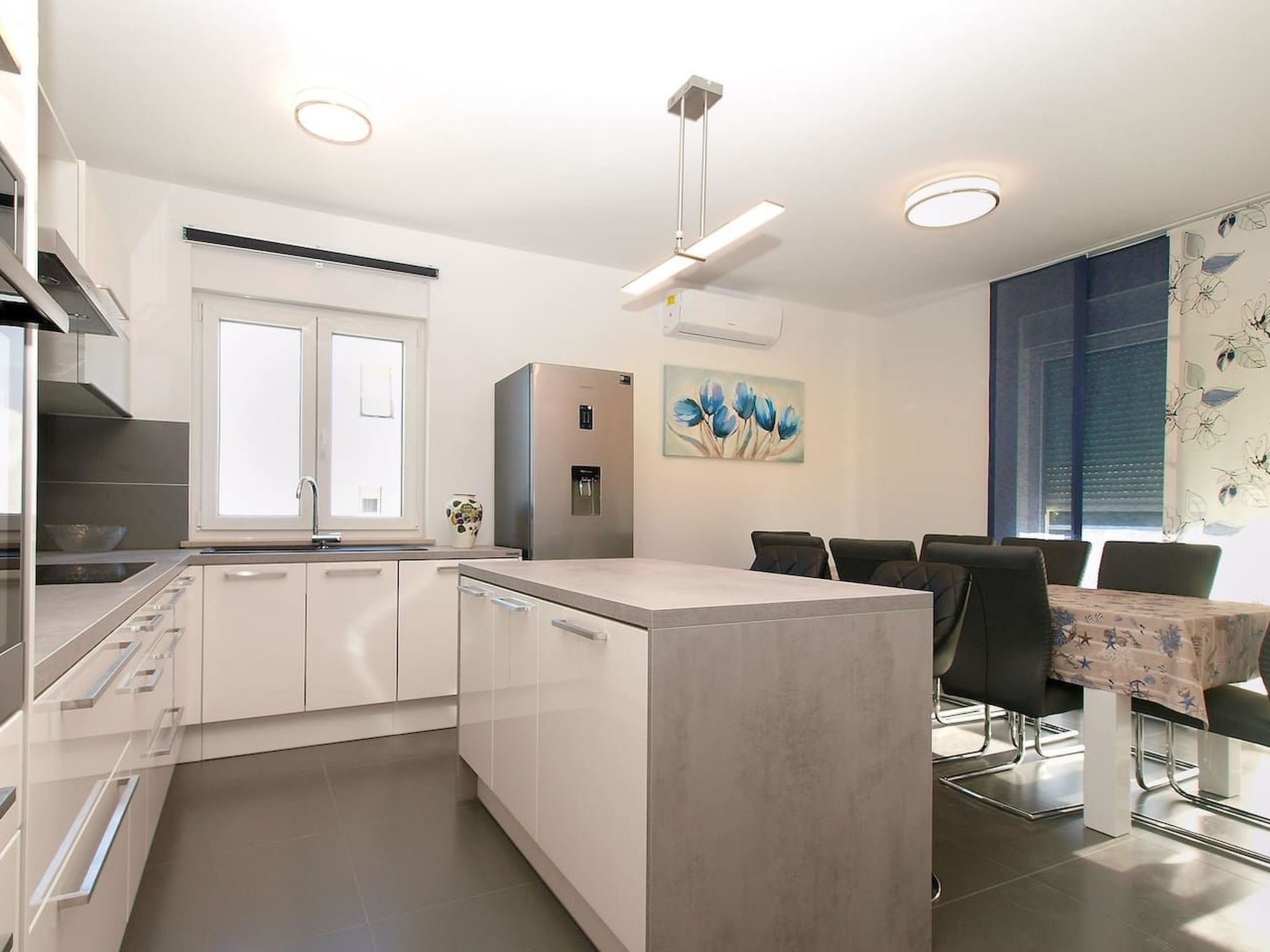 Ferienvilla mit privatem Pool-Binnen