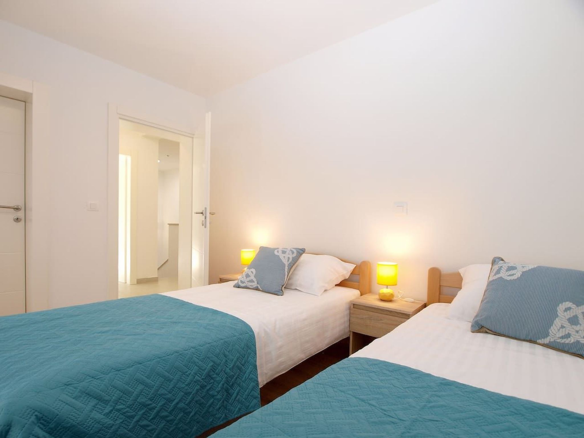 Ferienvilla mit privatem Pool-Binnen