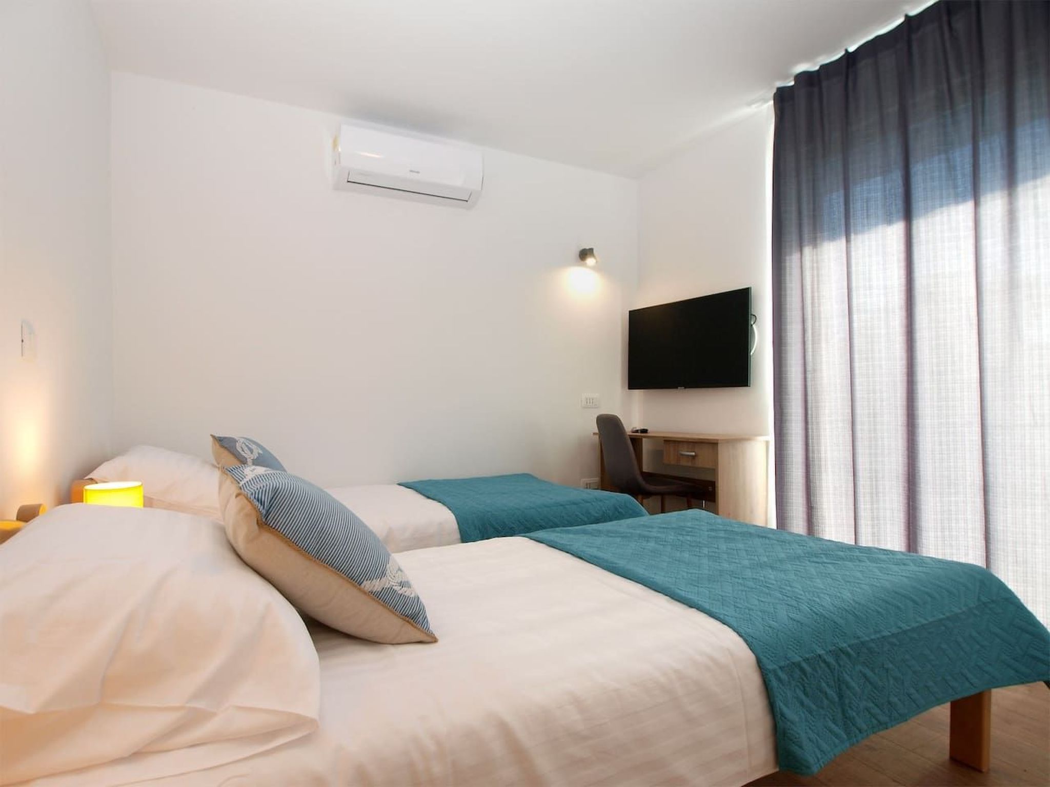 Ferienvilla mit privatem Pool-Binnen