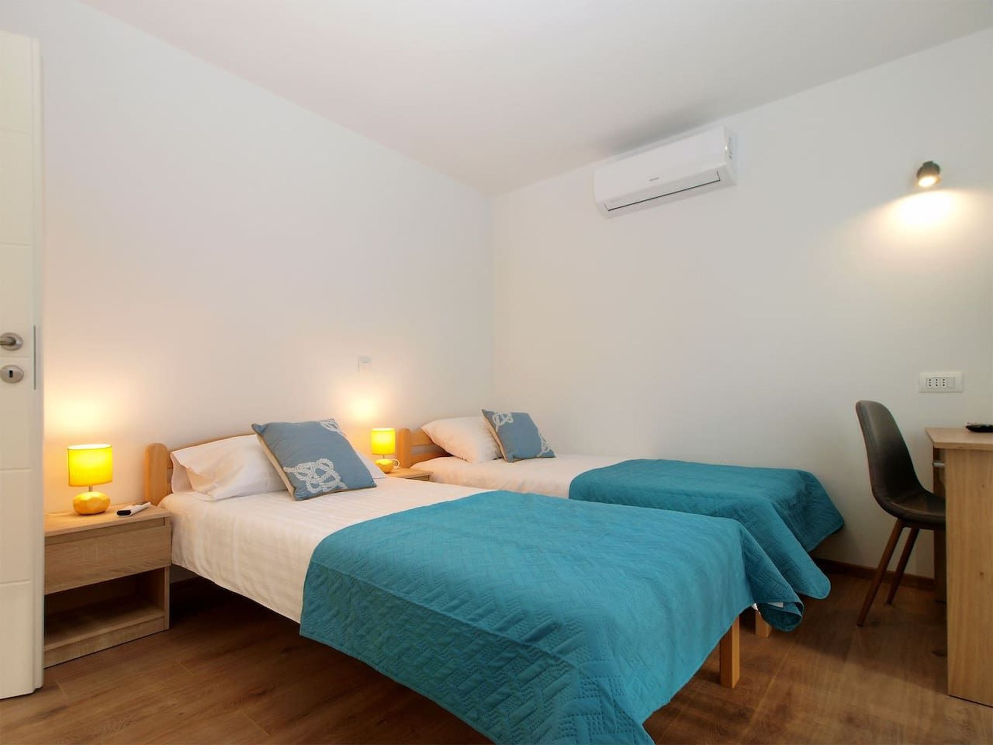 Ferienvilla mit privatem Pool-Binnen