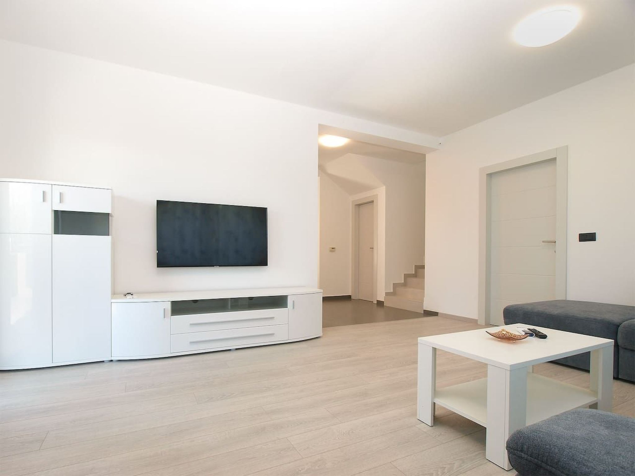 Ferienvilla mit privatem Pool-Binnen