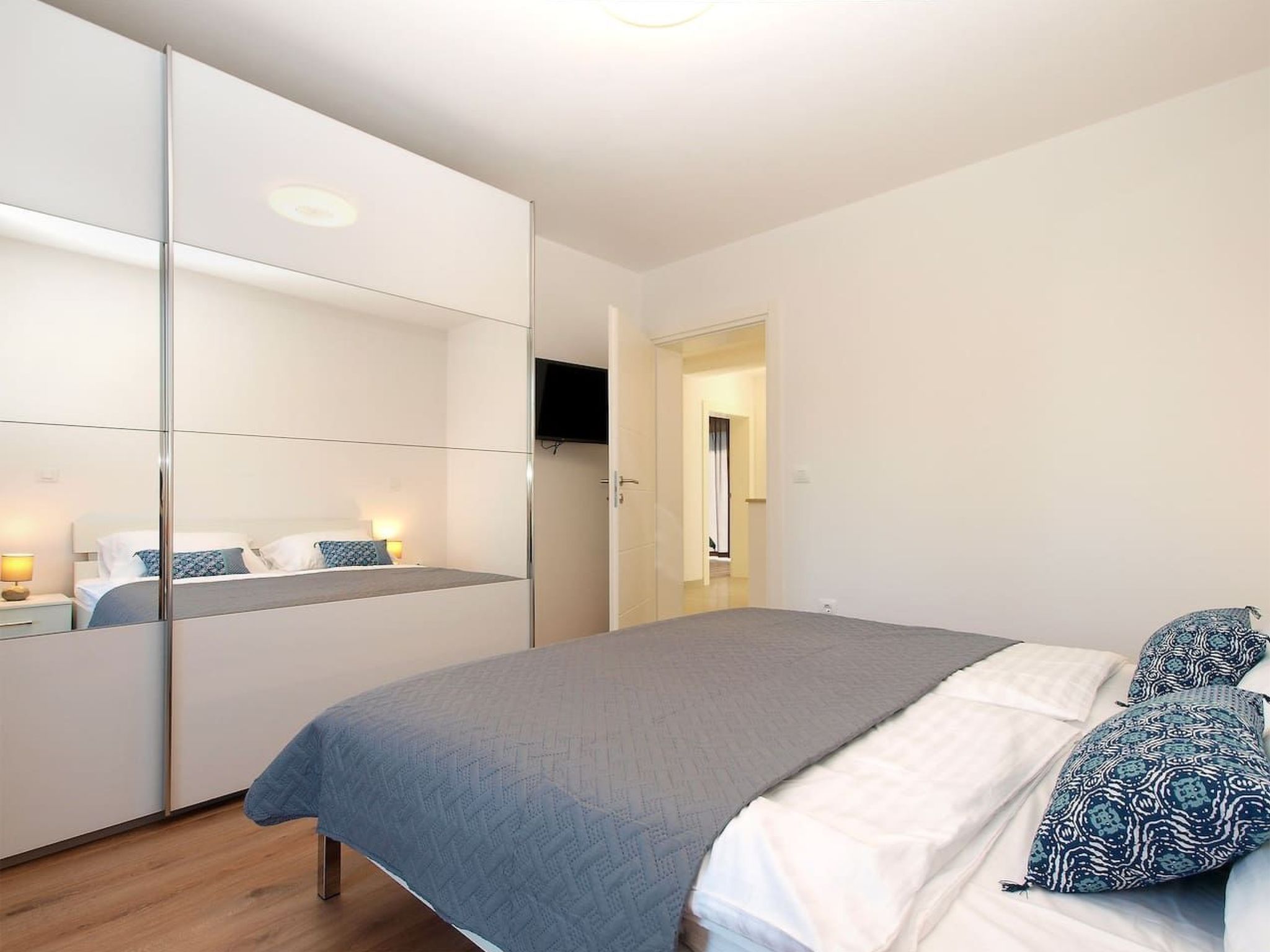 Ferienvilla mit privatem Pool-Binnen