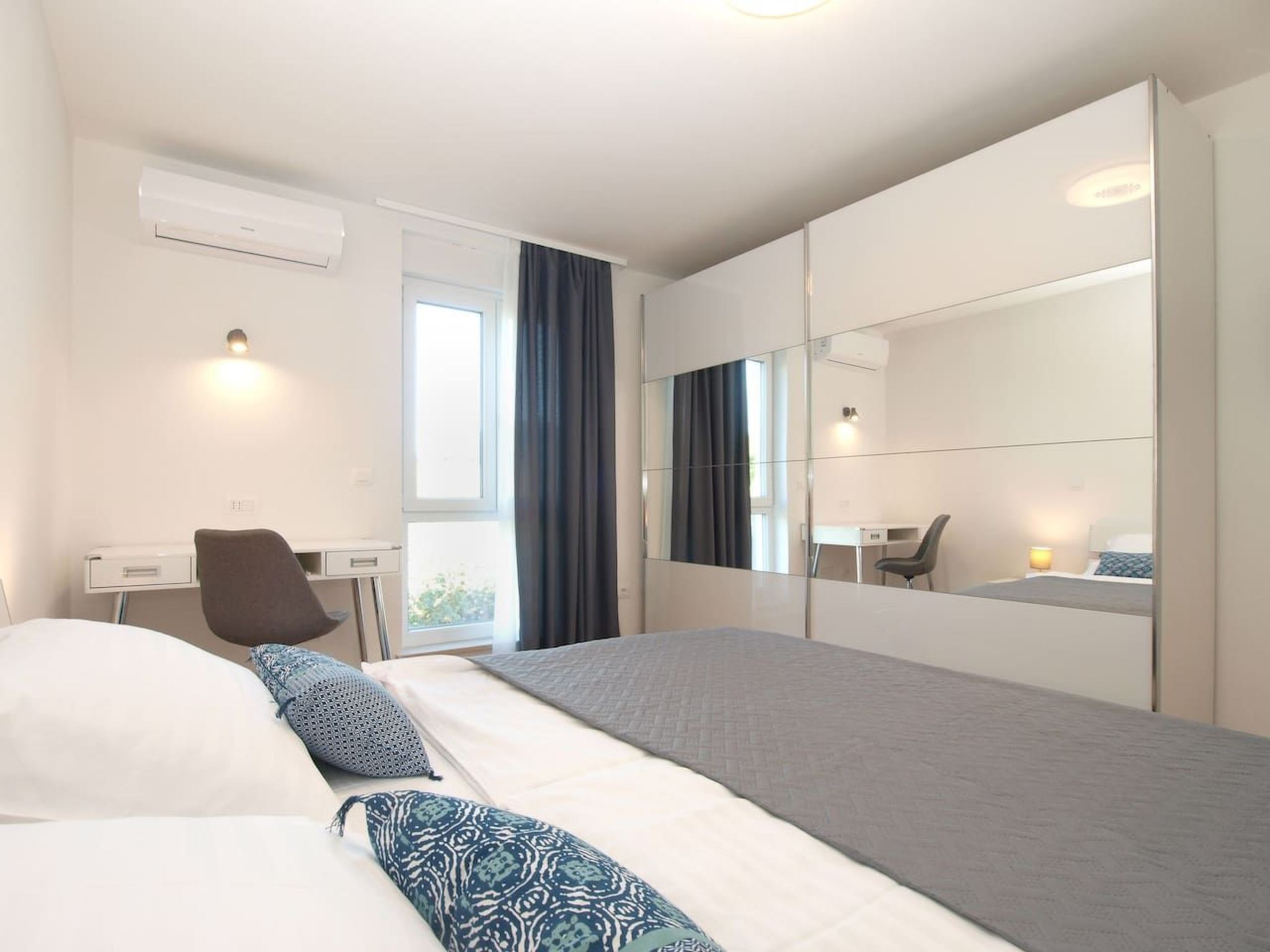 Ferienvilla mit privatem Pool-Binnen