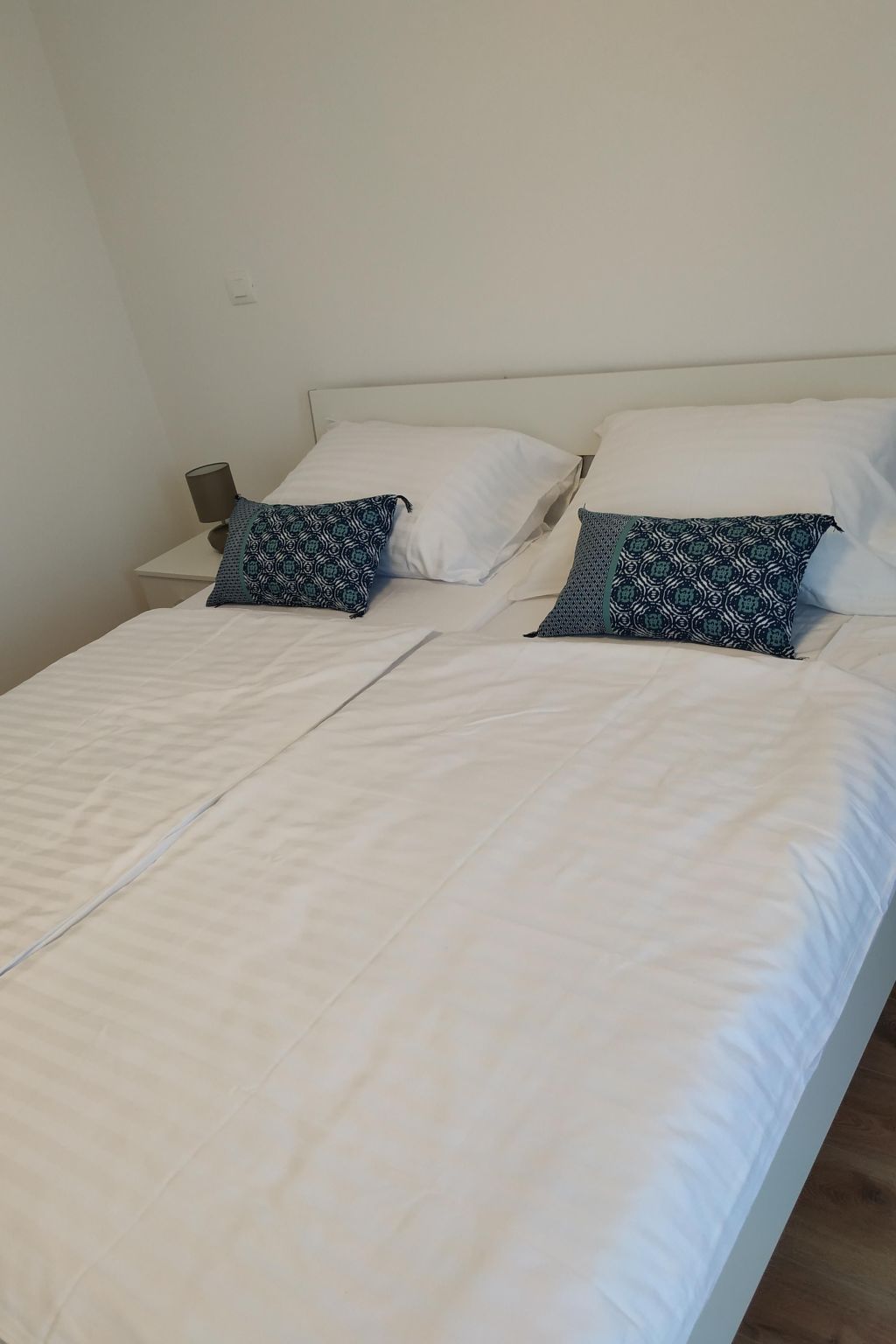 Ferienvilla mit privatem Pool-Binnen