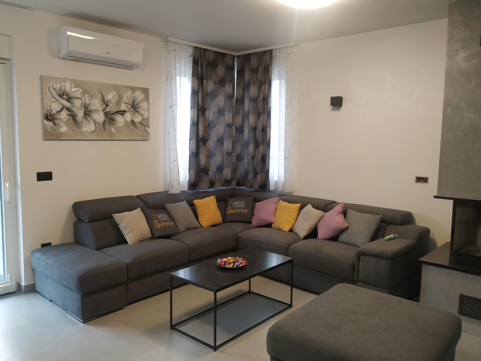 Ferienvilla mit privatem Pool-Binnen