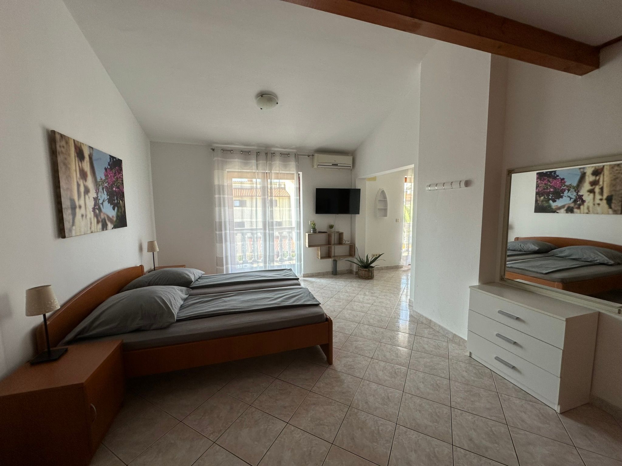 Photo of in ruhiger Lage mit Balkon