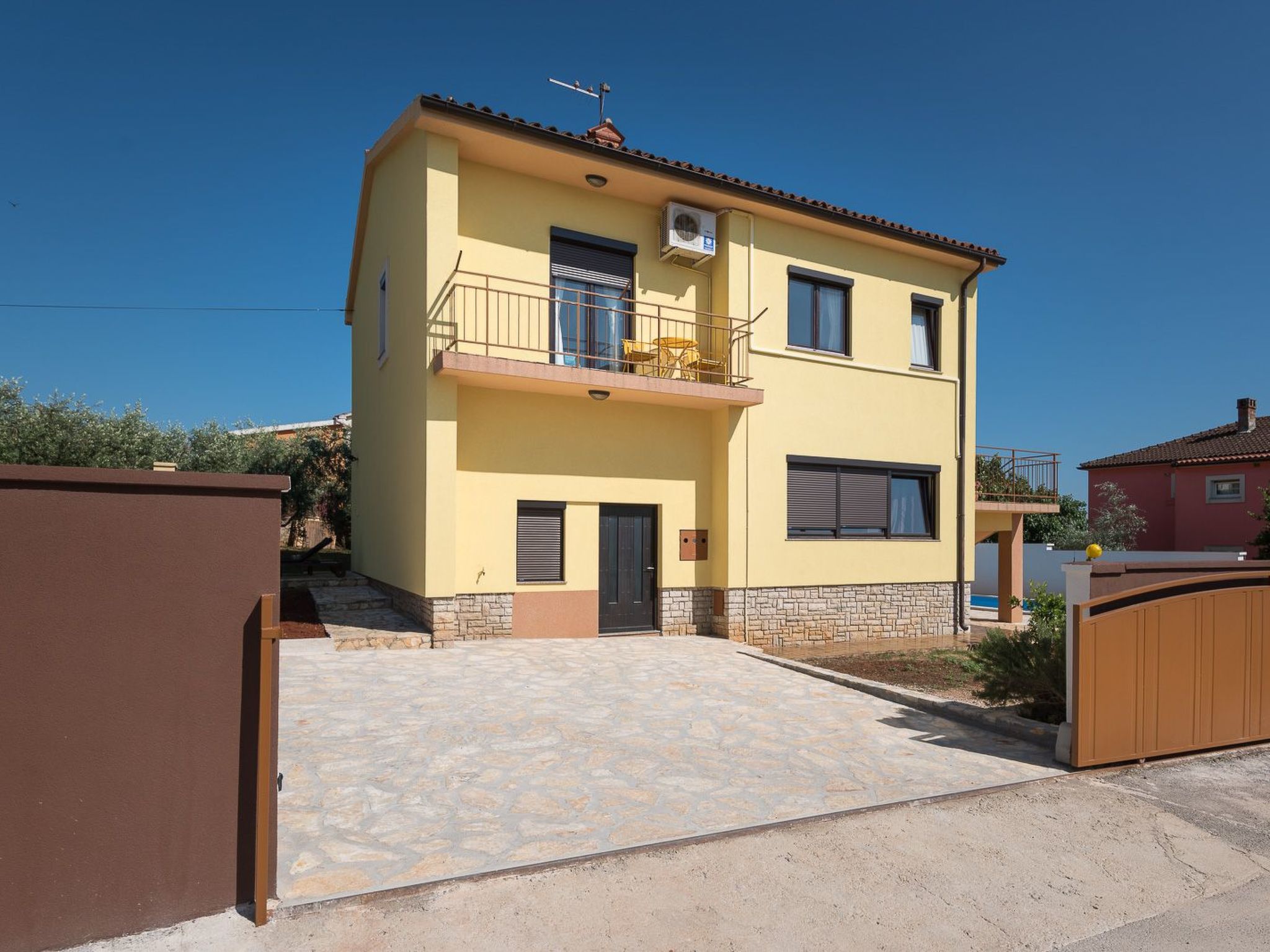 Ferienvilla mit Pool in Pula-Binnen