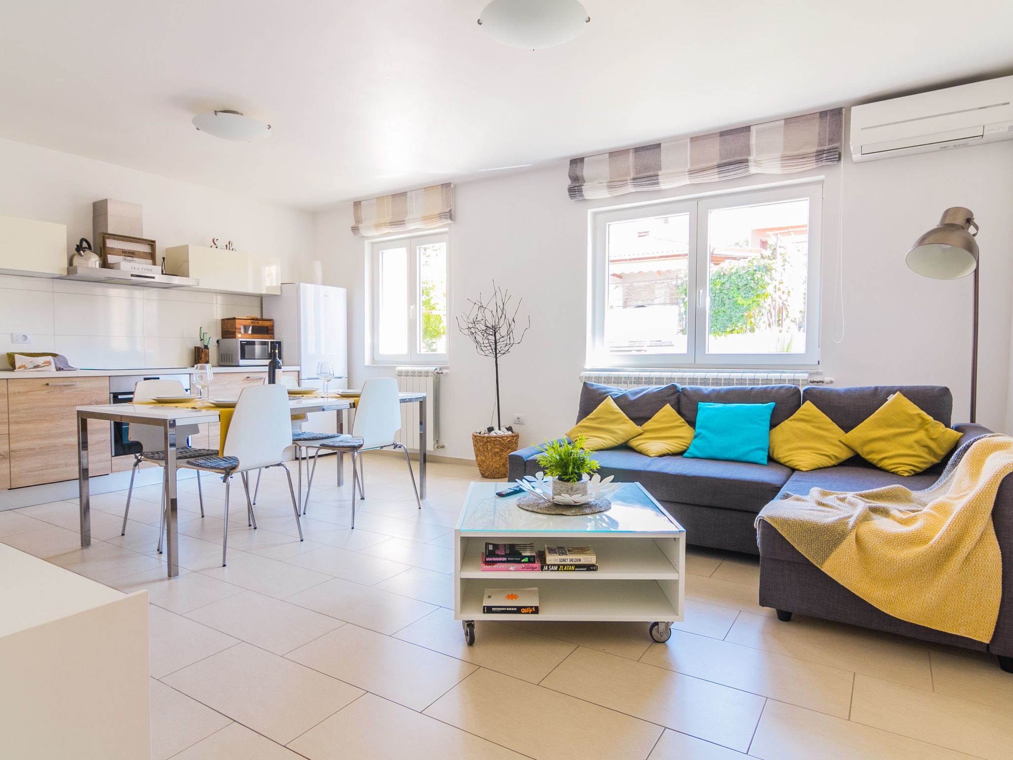 Mit Blick auf das Wasser"