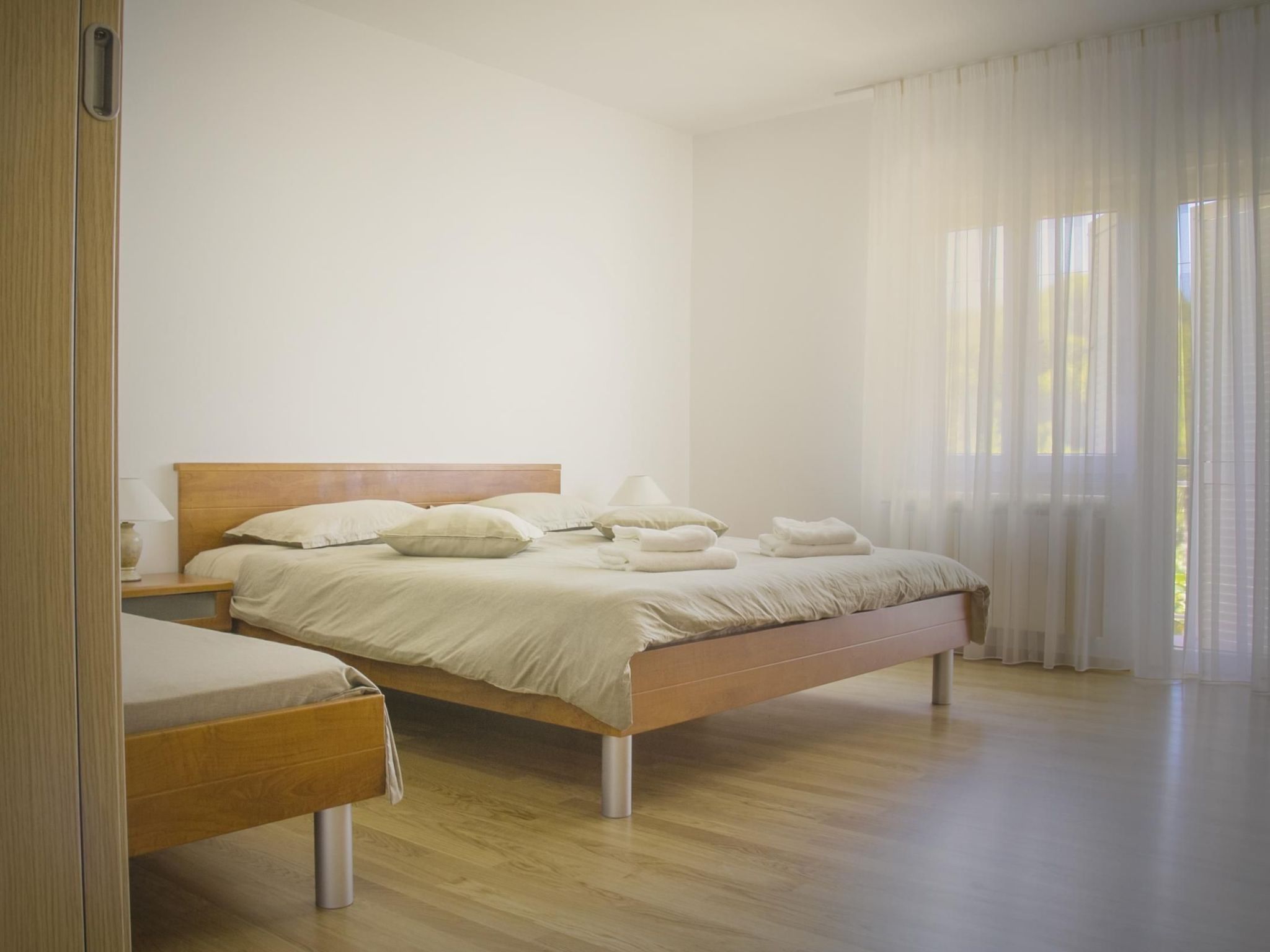 Mit Blick auf das Wasser"-Image-tags.info