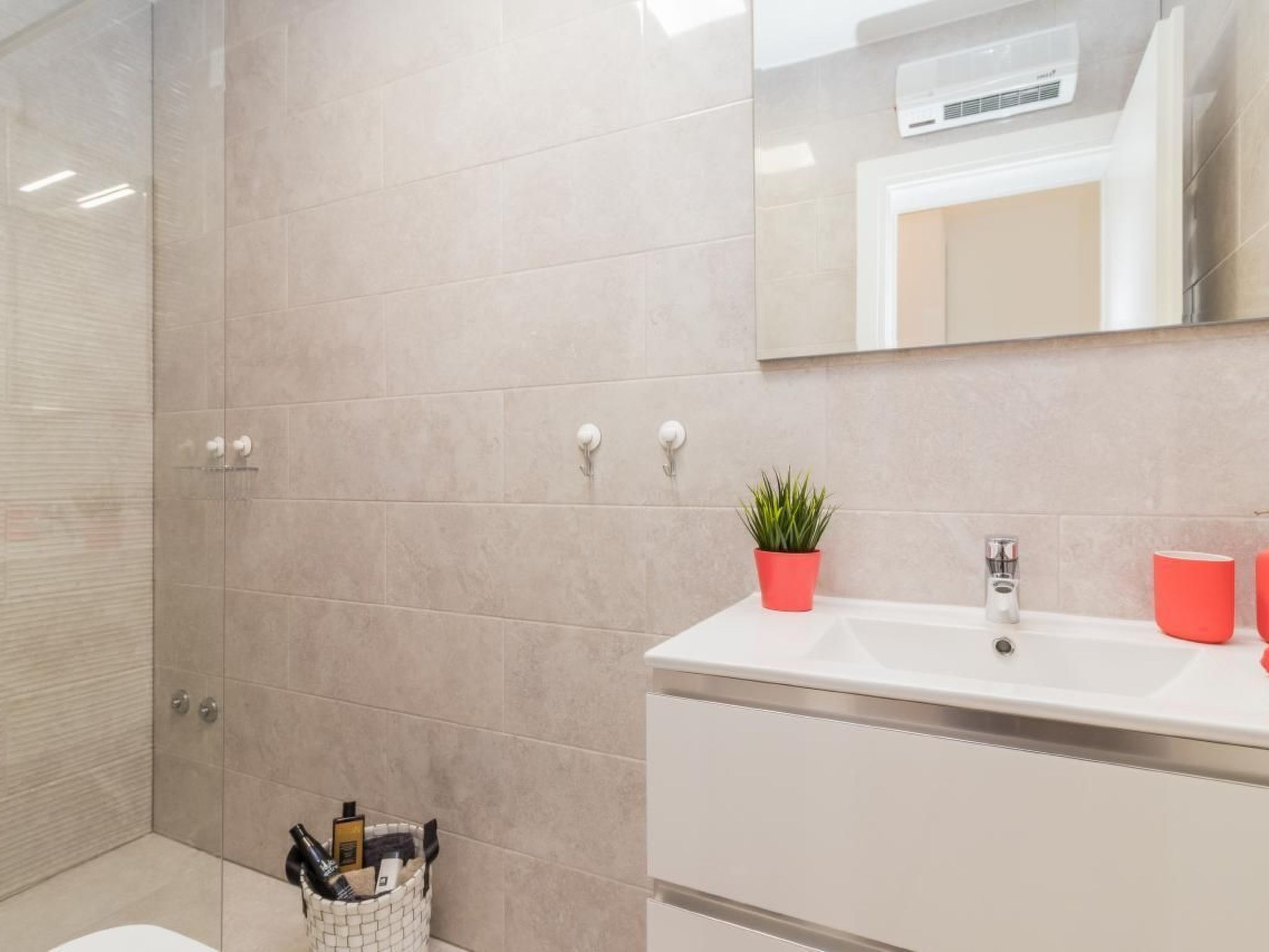 Photo of Wohnung mit Blick auf das Wasser